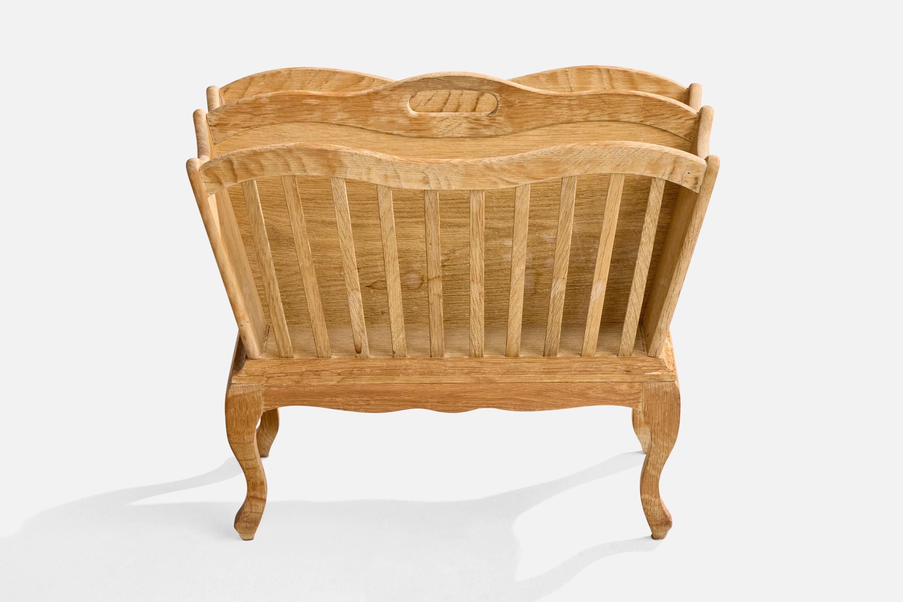 Mid-Century moderno Designer danese, portariviste, Oak, Danimarca, anni '60 in vendita