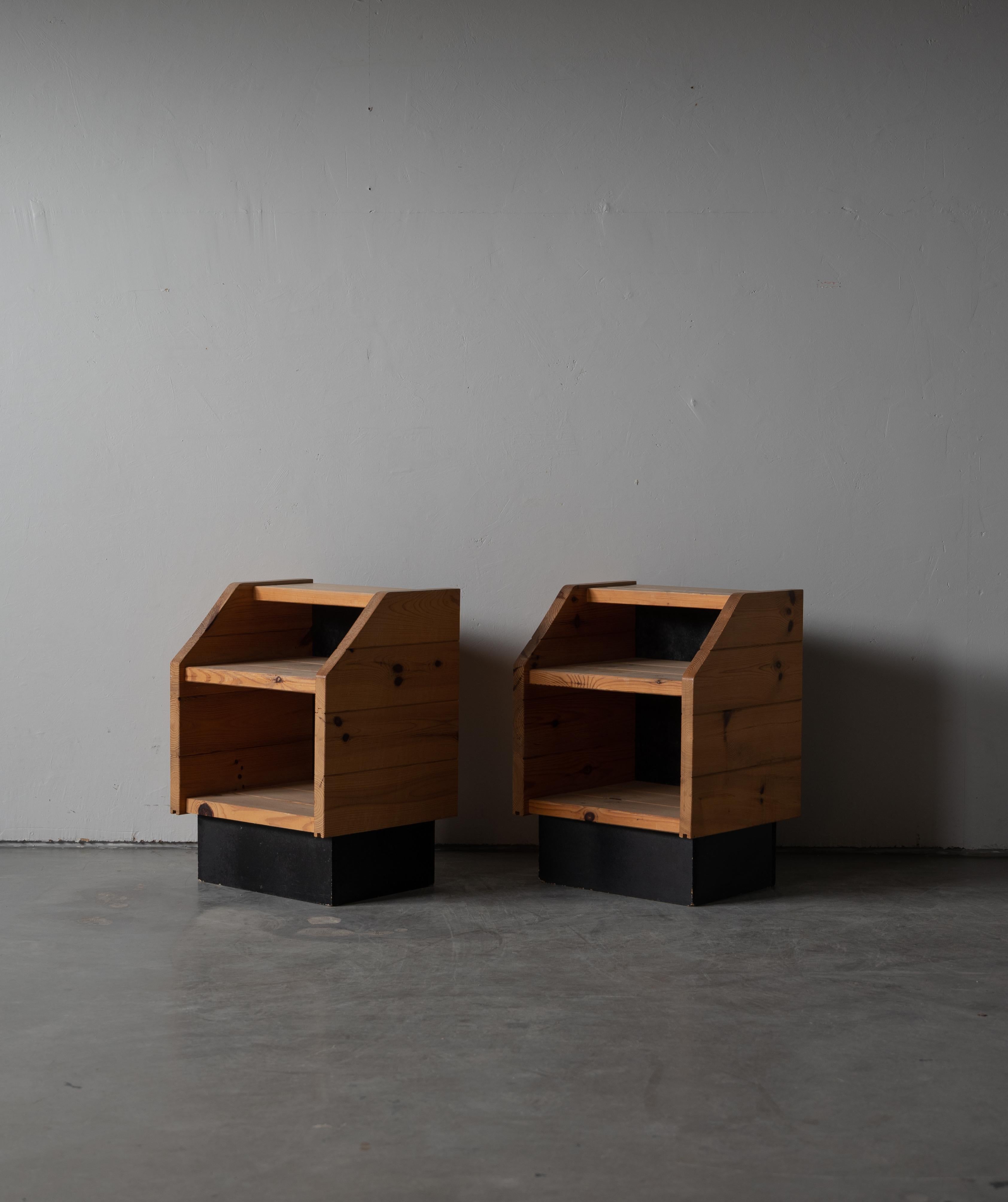 Danish Designer, Minimalist Bedside Cabinets, Pine, Painted Wood, Denmark, 1970s In Good Condition In High Point, NC