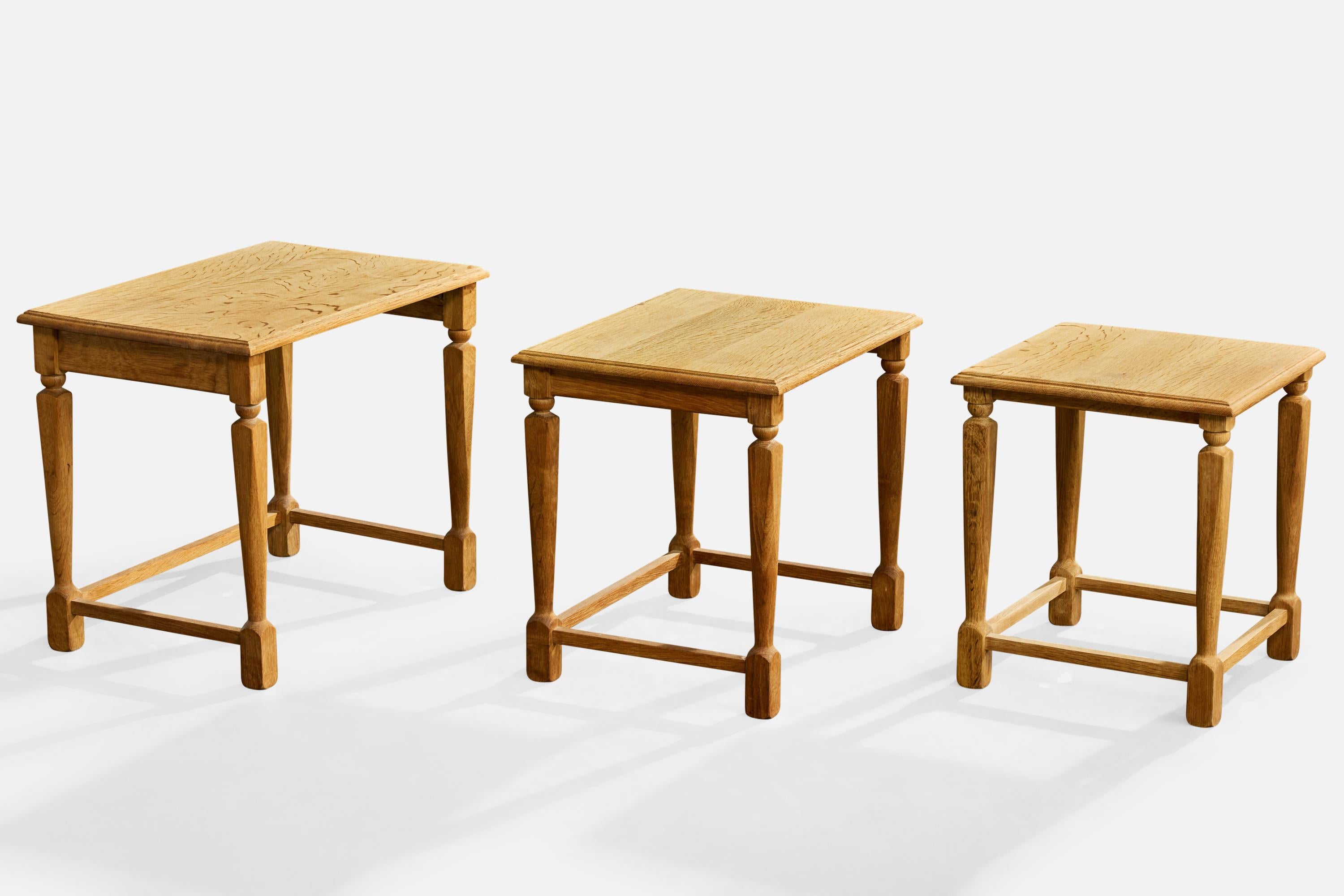 Danish Designer, Nesting Tables, Oak, Denmark, 1960s In Fair Condition For Sale In High Point, NC
