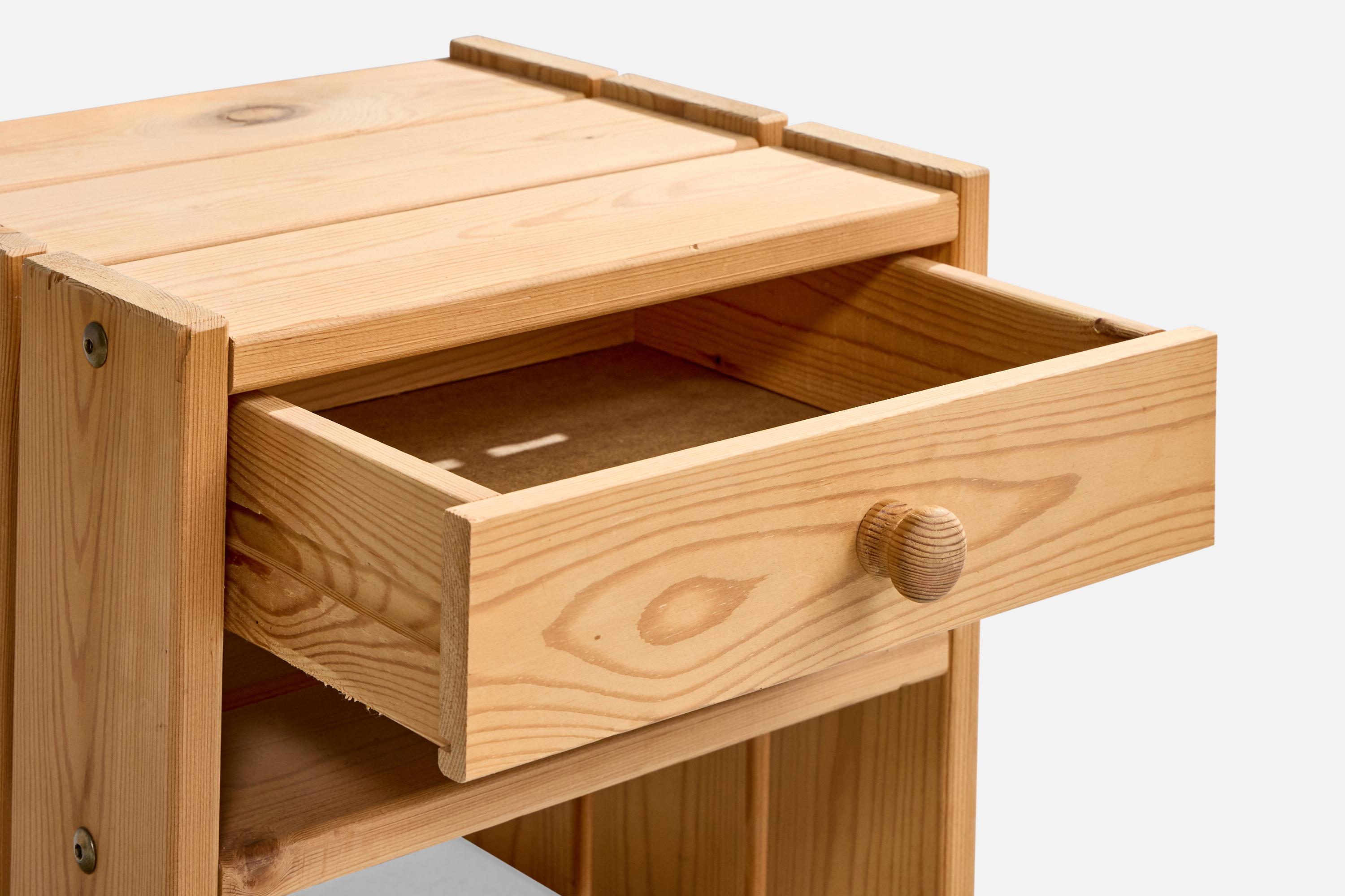 Danish Designer, Nighstands, Pine, Denmark, 1970s For Sale 2