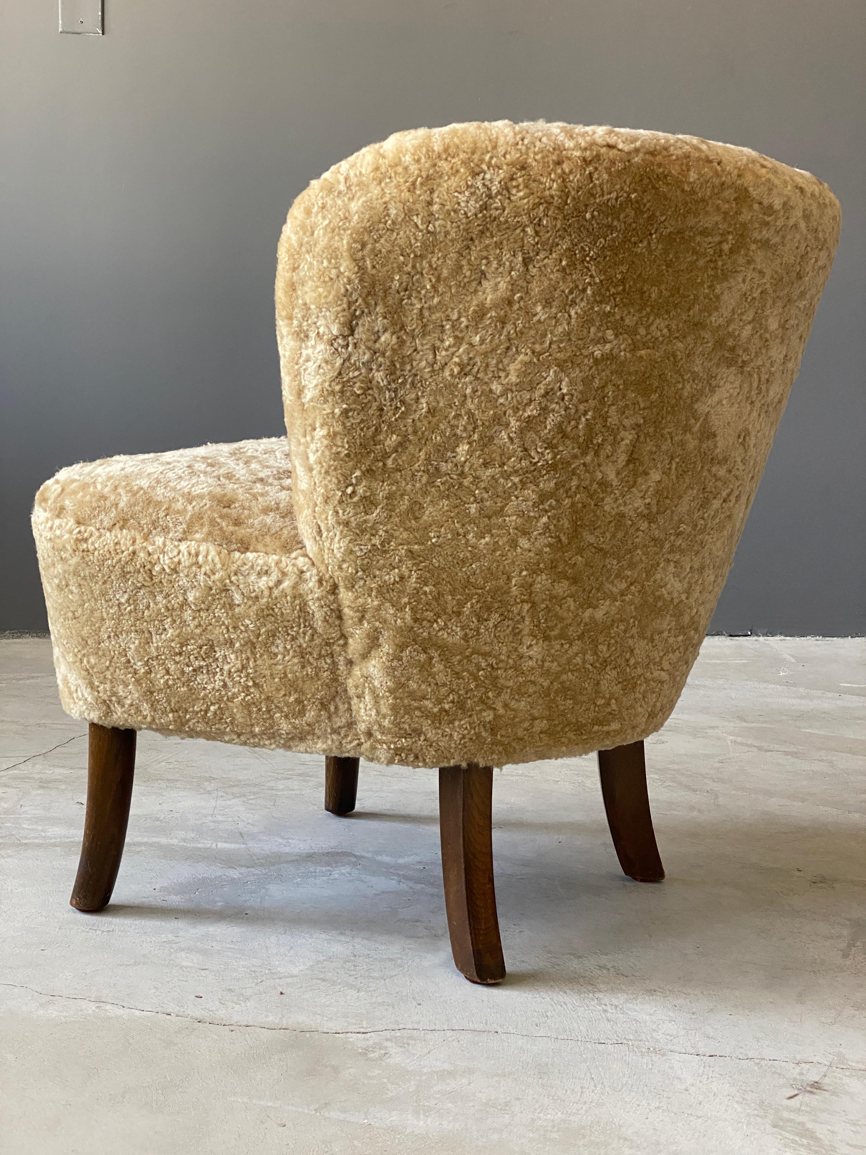 Danish Designer, Organic Lounge Chair, Beige Sheepskin, Beech, Denmark, 1940s 4