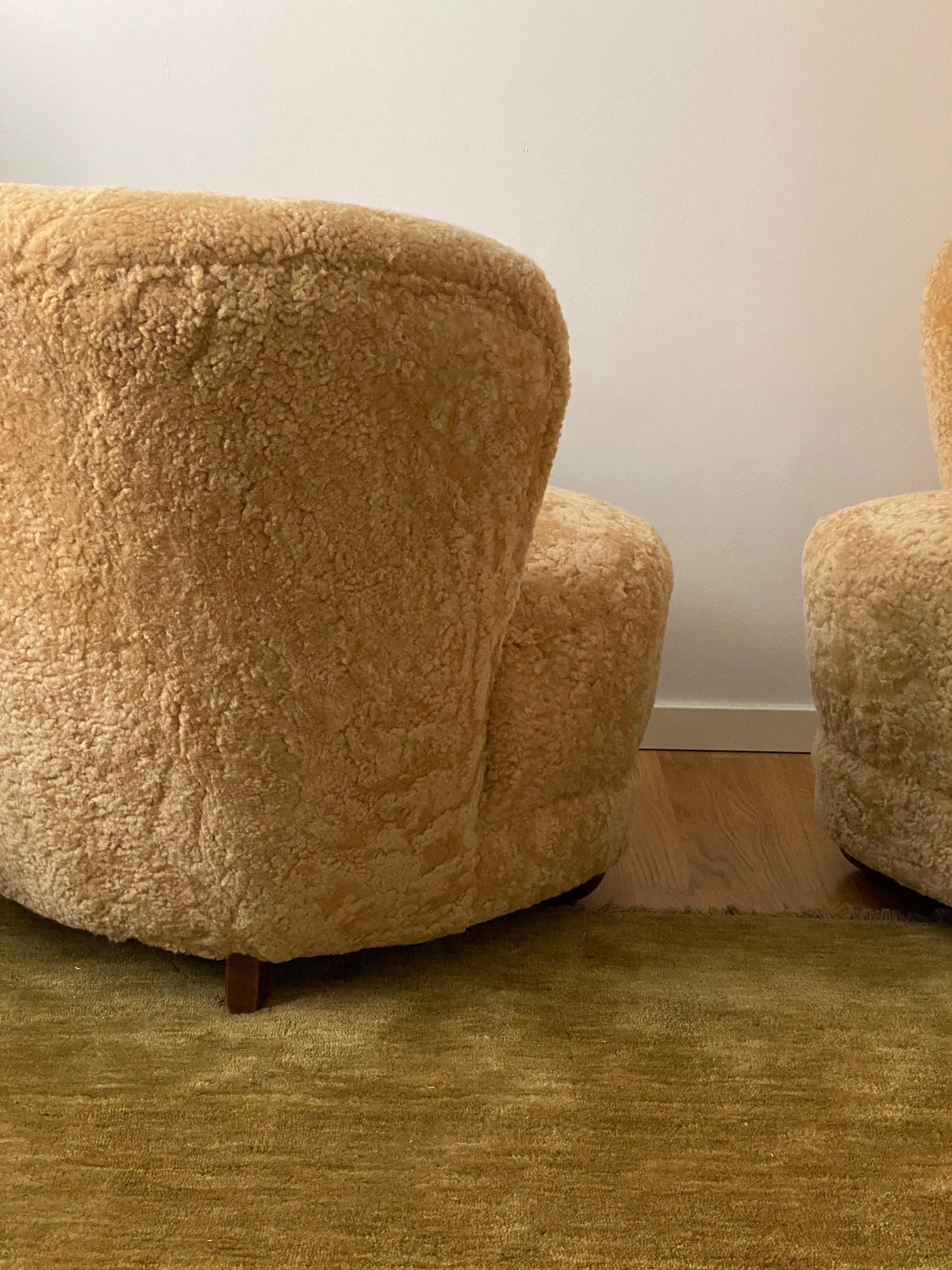 Danish Designer, Organic Lounge Chairs, Sheepskin, Stained Beech, Denmark, 1940s In Good Condition In High Point, NC