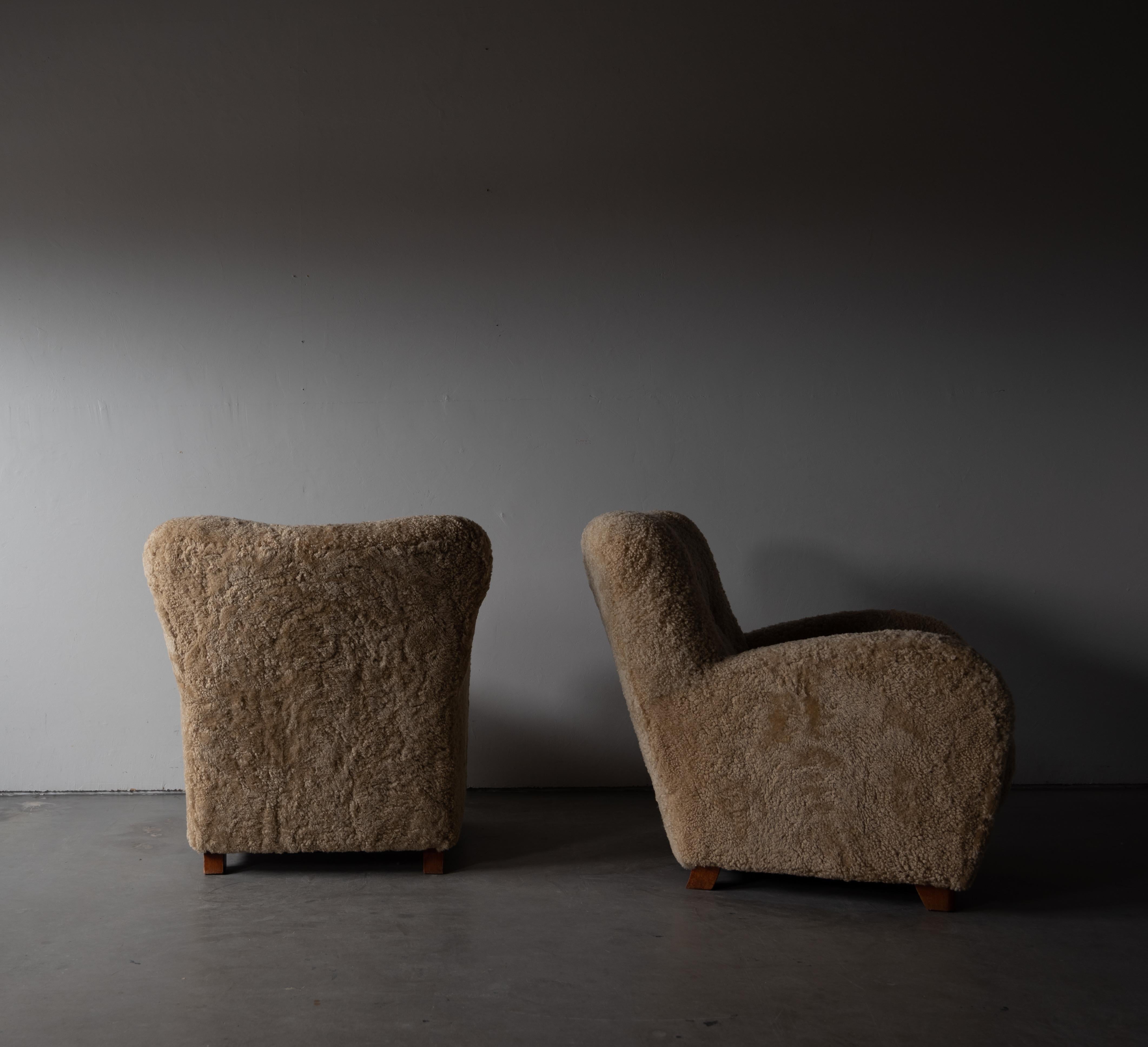 Danish Designer, Organic Lounge Chairs, Sheepskin, Wood, Denmark, 1940s 2