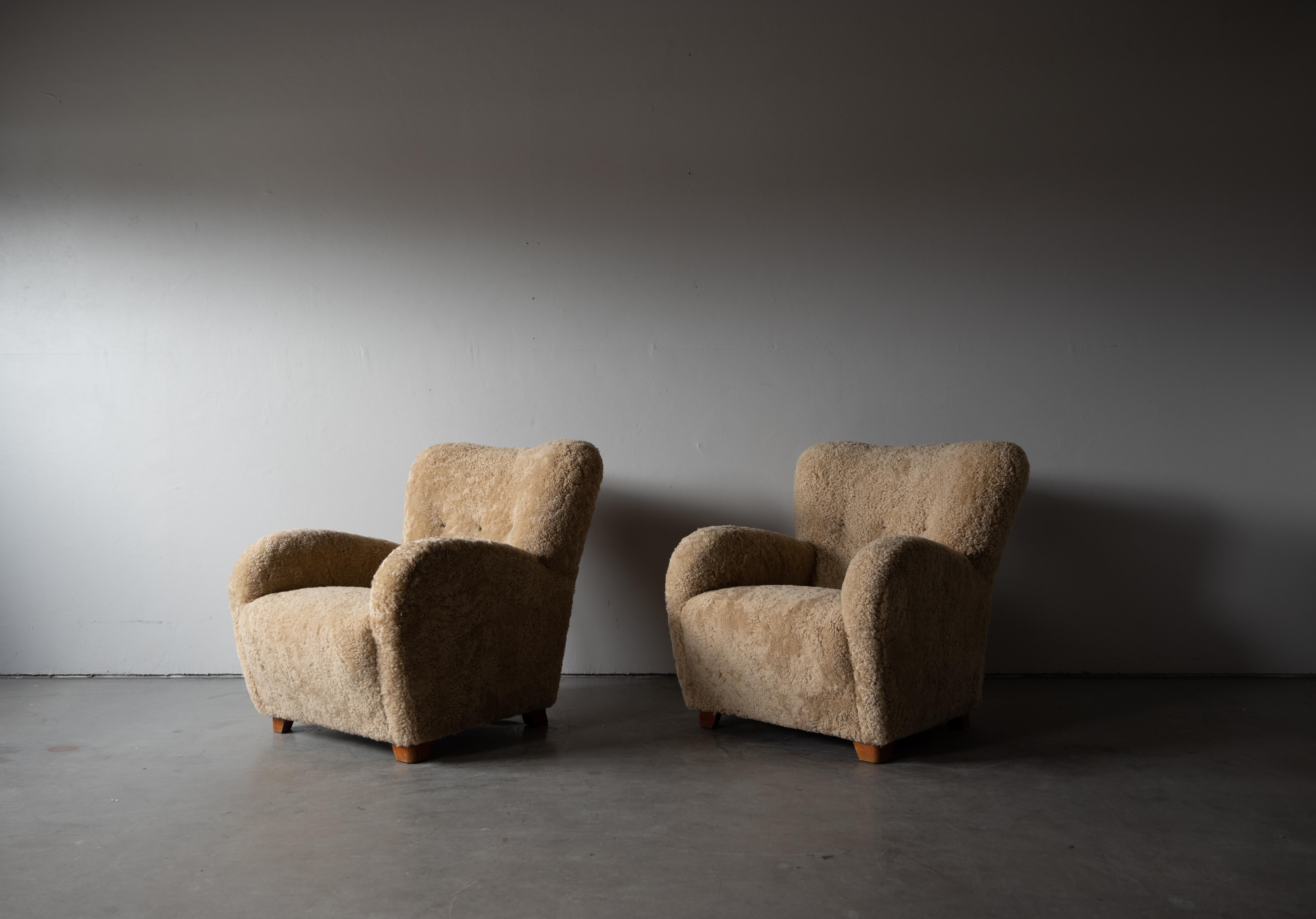 Danish Designer, Organic Lounge Chairs, Sheepskin, Wood, Denmark, 1940s 4