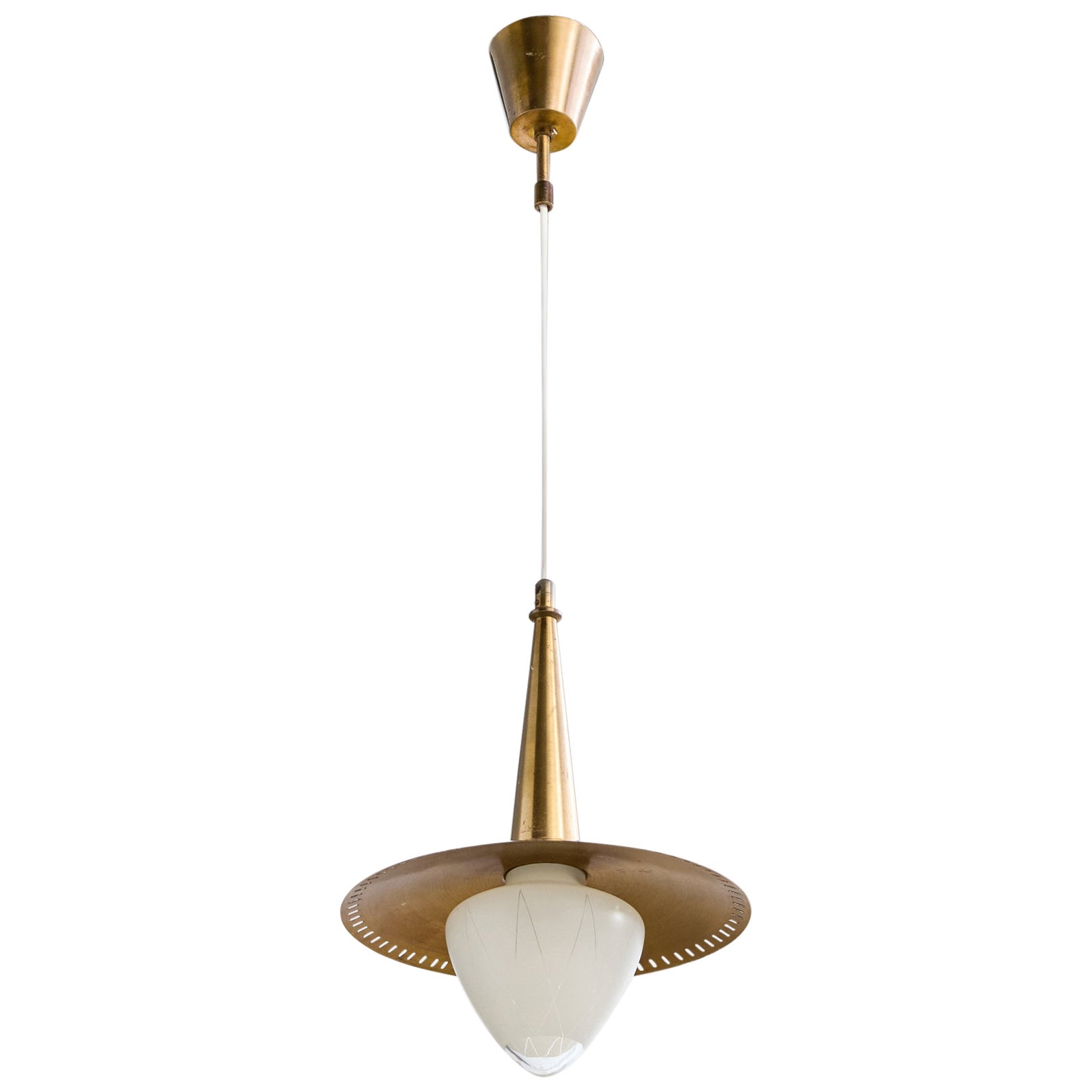 Design/One Light, laiton, verre, Danemark, années 1950 en vente