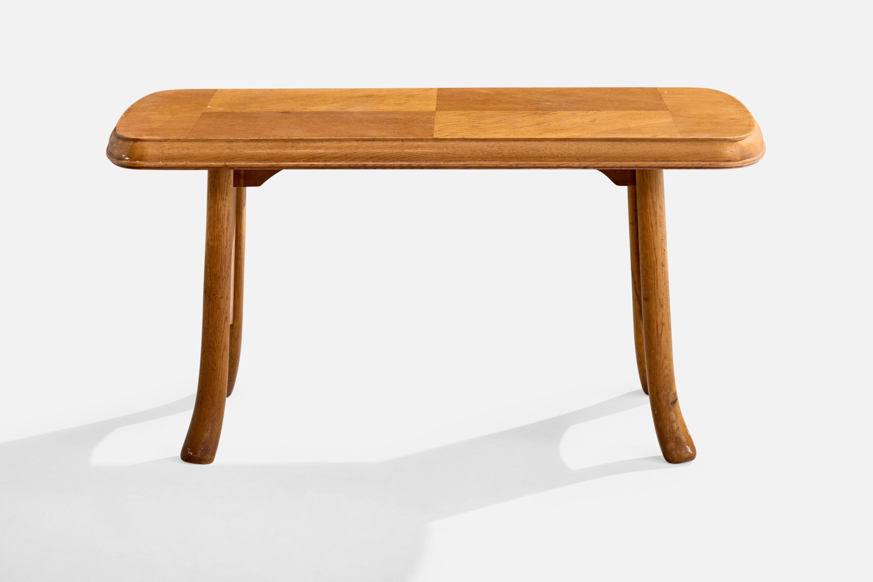 Dänischer Designer, Beistelltisch, Eiche, Dänemark, 1940er Jahre (Skandinavische Moderne) im Angebot