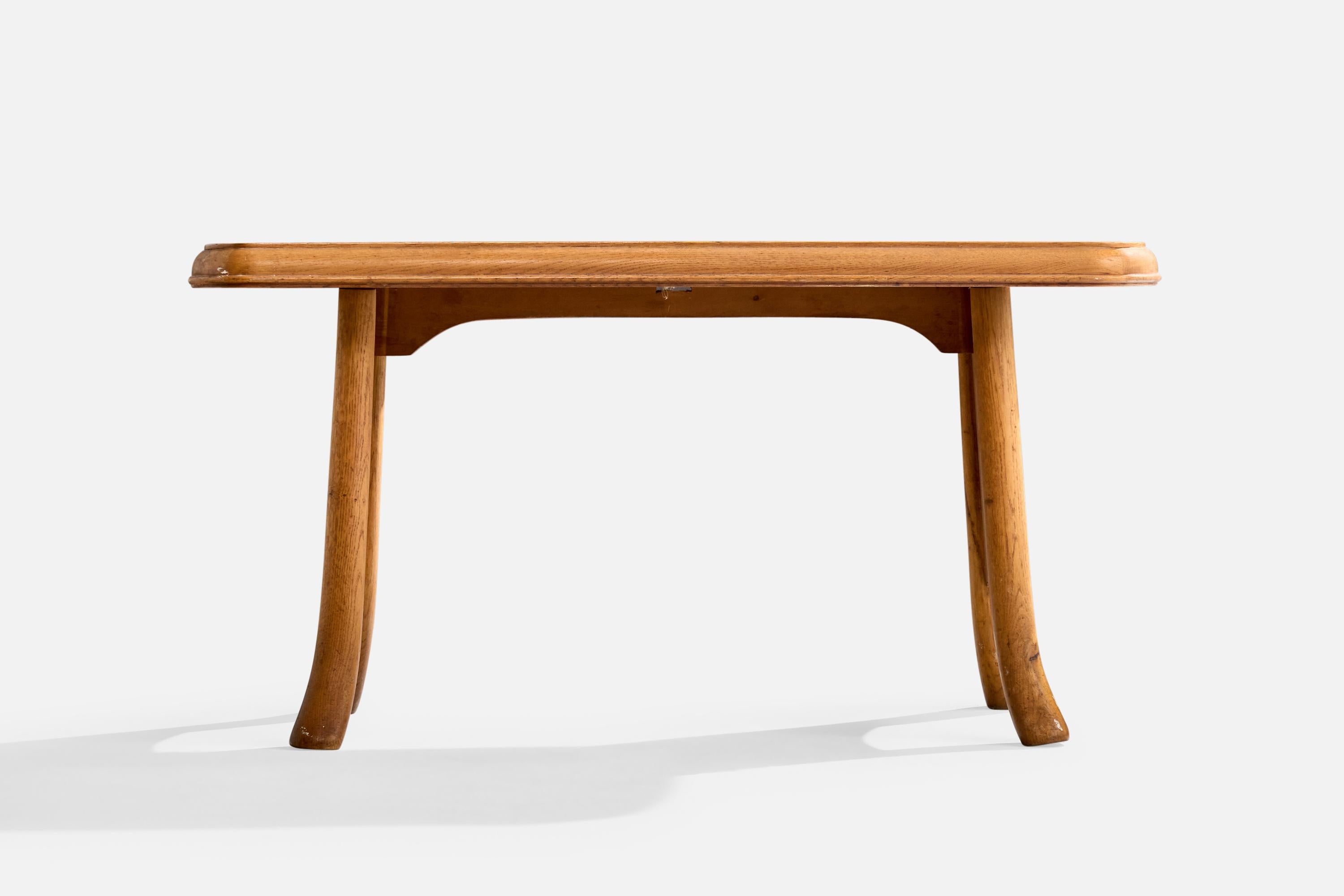 Dänischer Designer, Beistelltisch, Eiche, Dänemark, 1940er Jahre im Zustand „Gut“ im Angebot in High Point, NC