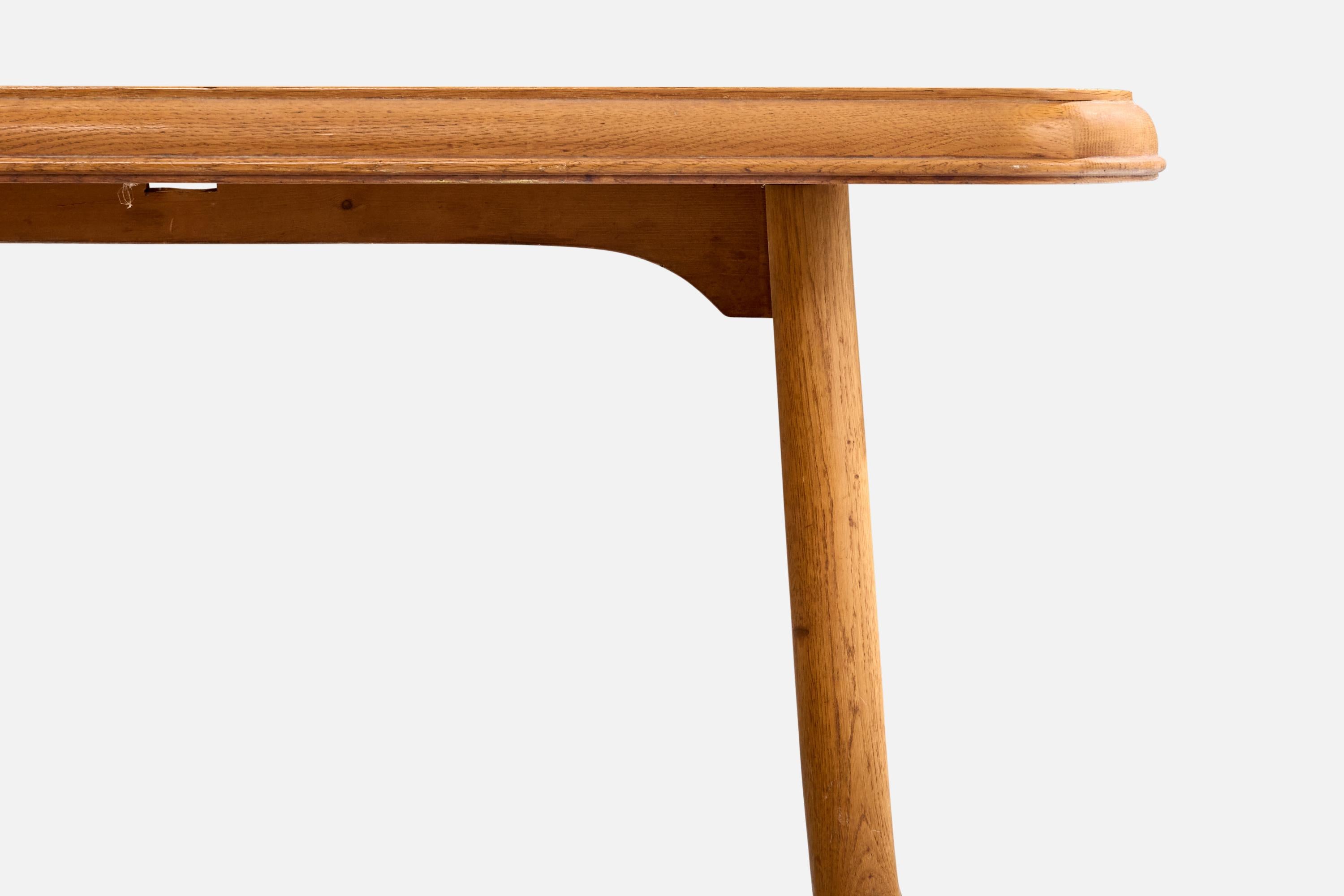 Dänischer Designer, Beistelltisch, Eiche, Dänemark, 1940er Jahre (Mitte des 20. Jahrhunderts) im Angebot
