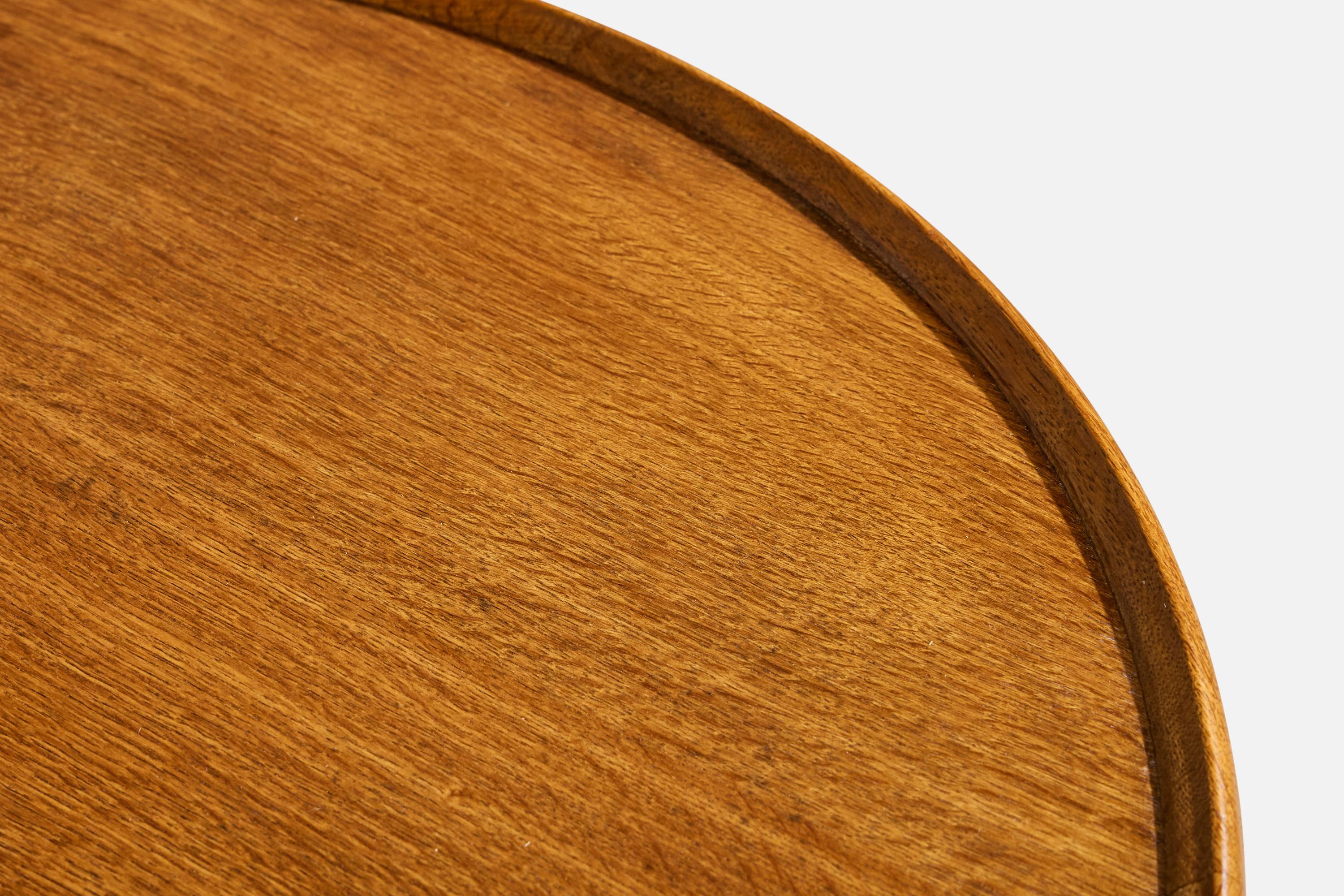 Scandinavian Modern Danish Designer, Side Tables, Oak, Denmark, 1940s For Sale
