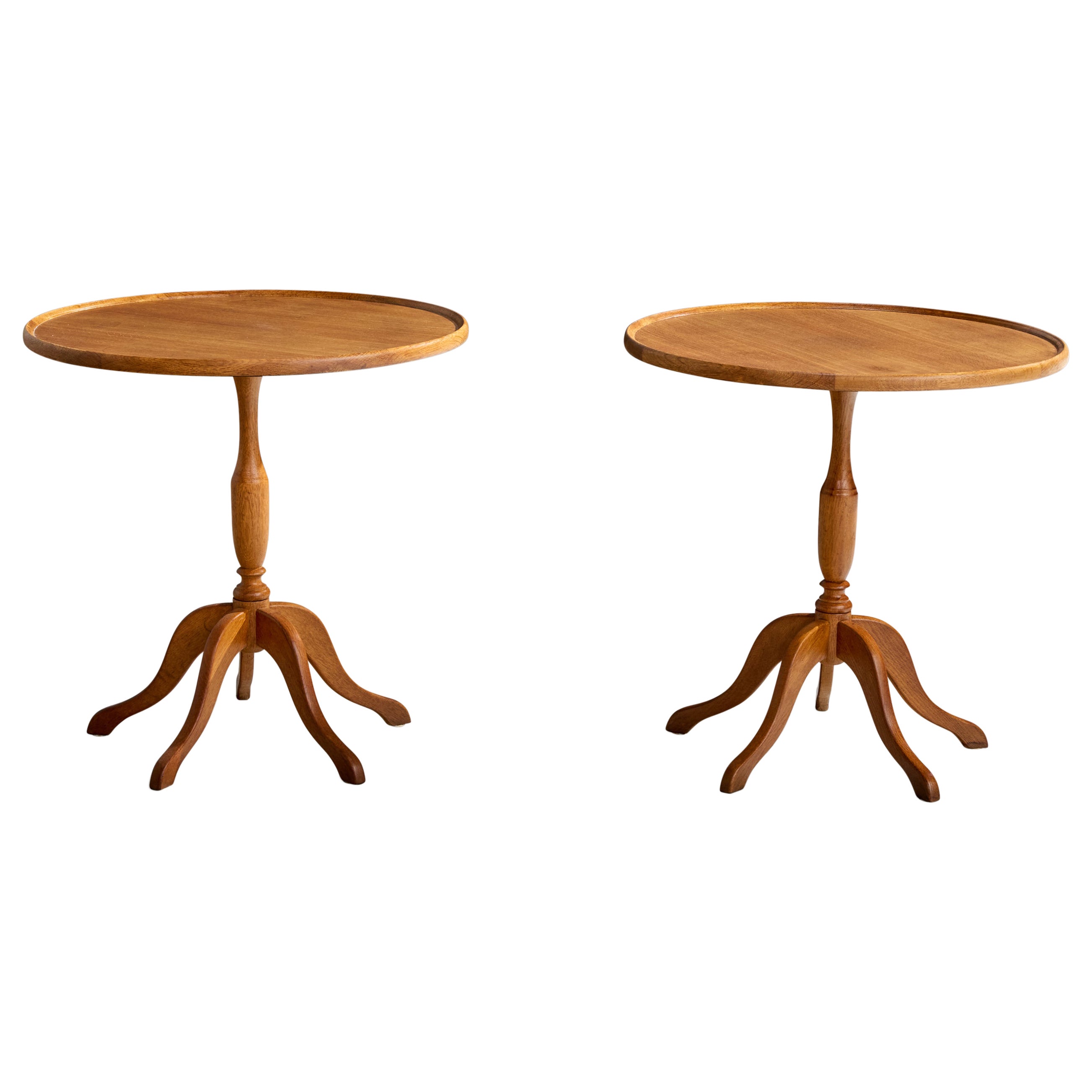 Designer danois, tables d'appoint, Oak, Danemark, années 1940