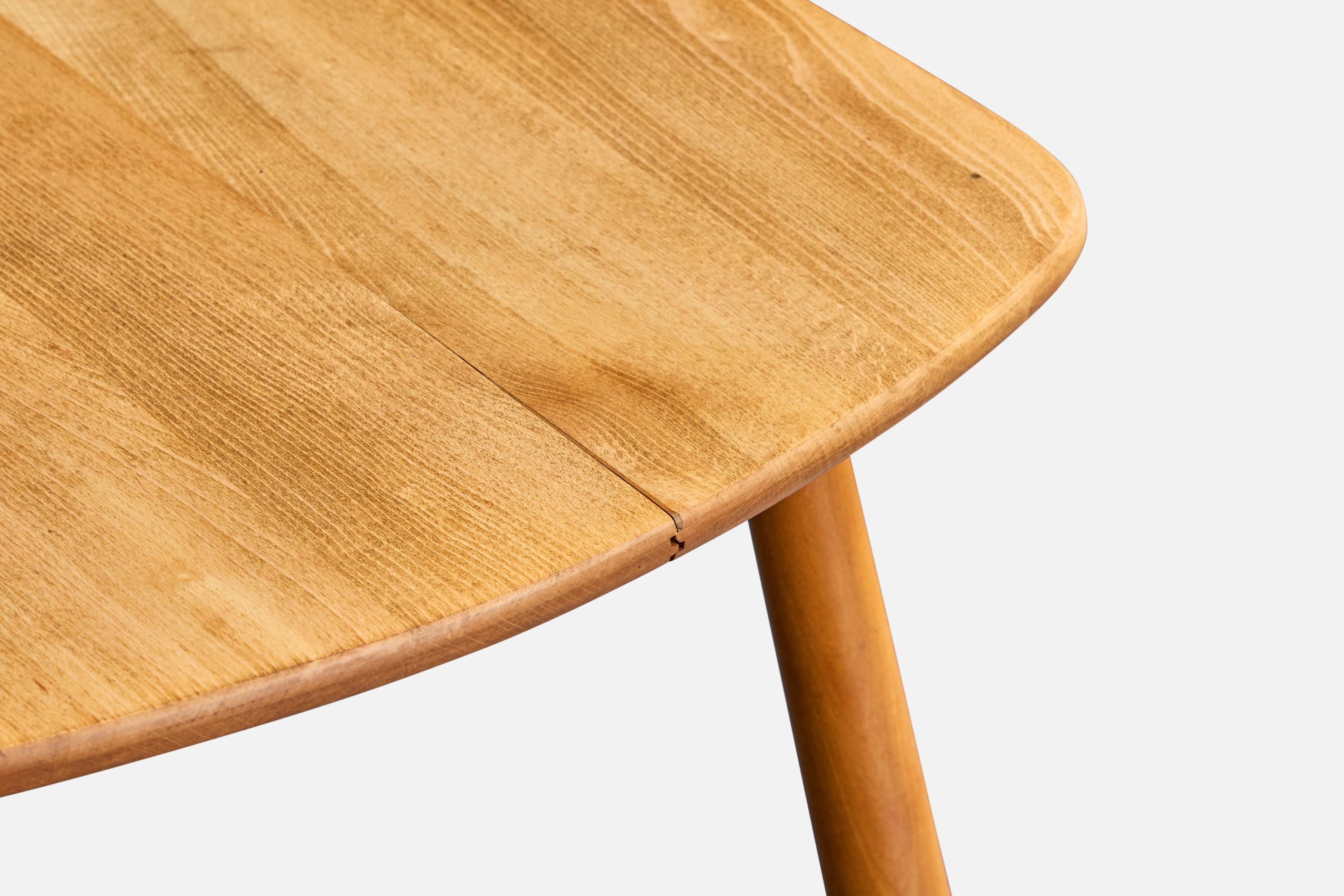 Mid-Century Modern Danish Designer, Side Tables, Oak, Denmark, 1950s For Sale