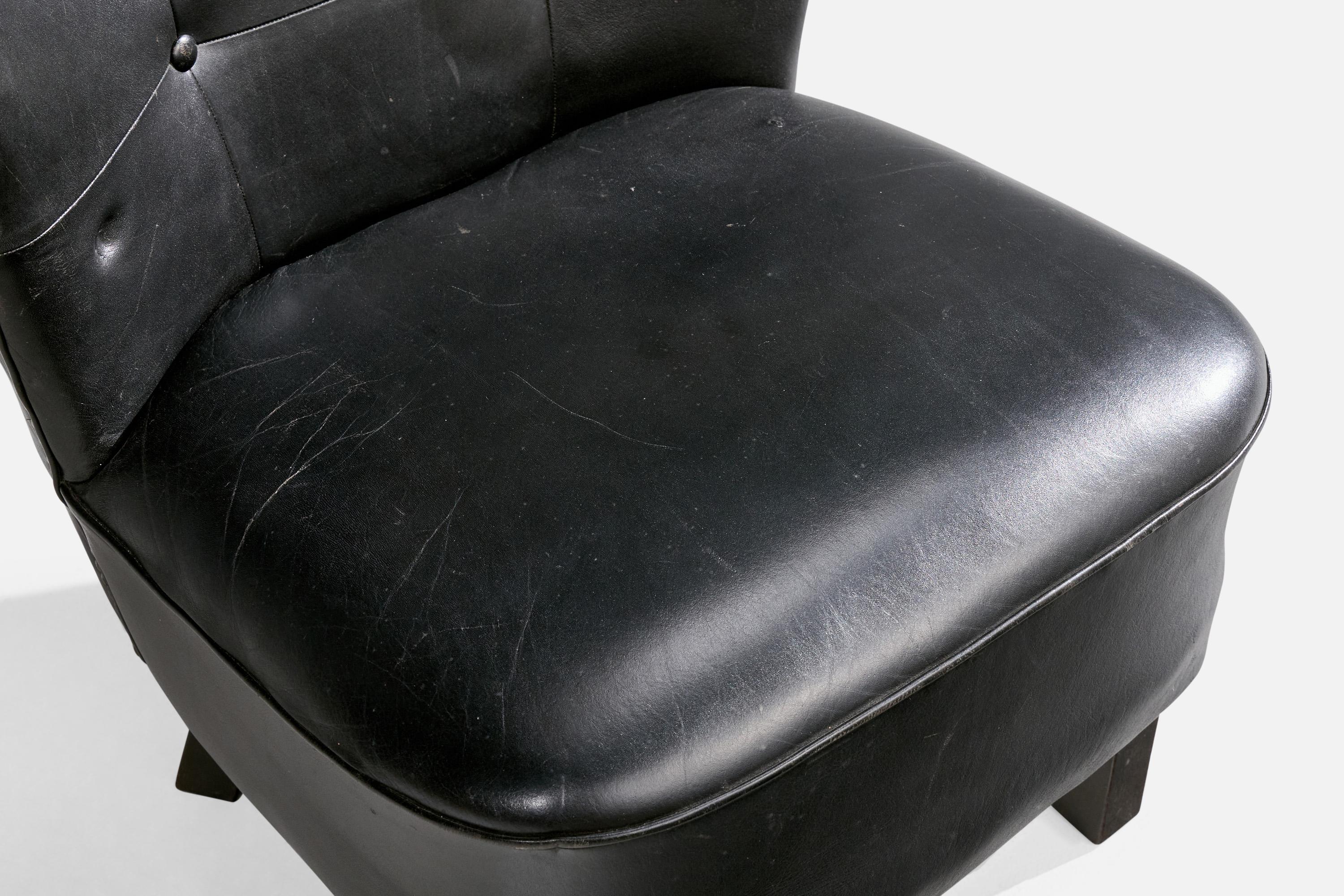Designer danois, chaises à pantoufles, Wood, cuir, Danemark, années 1940 en vente 7