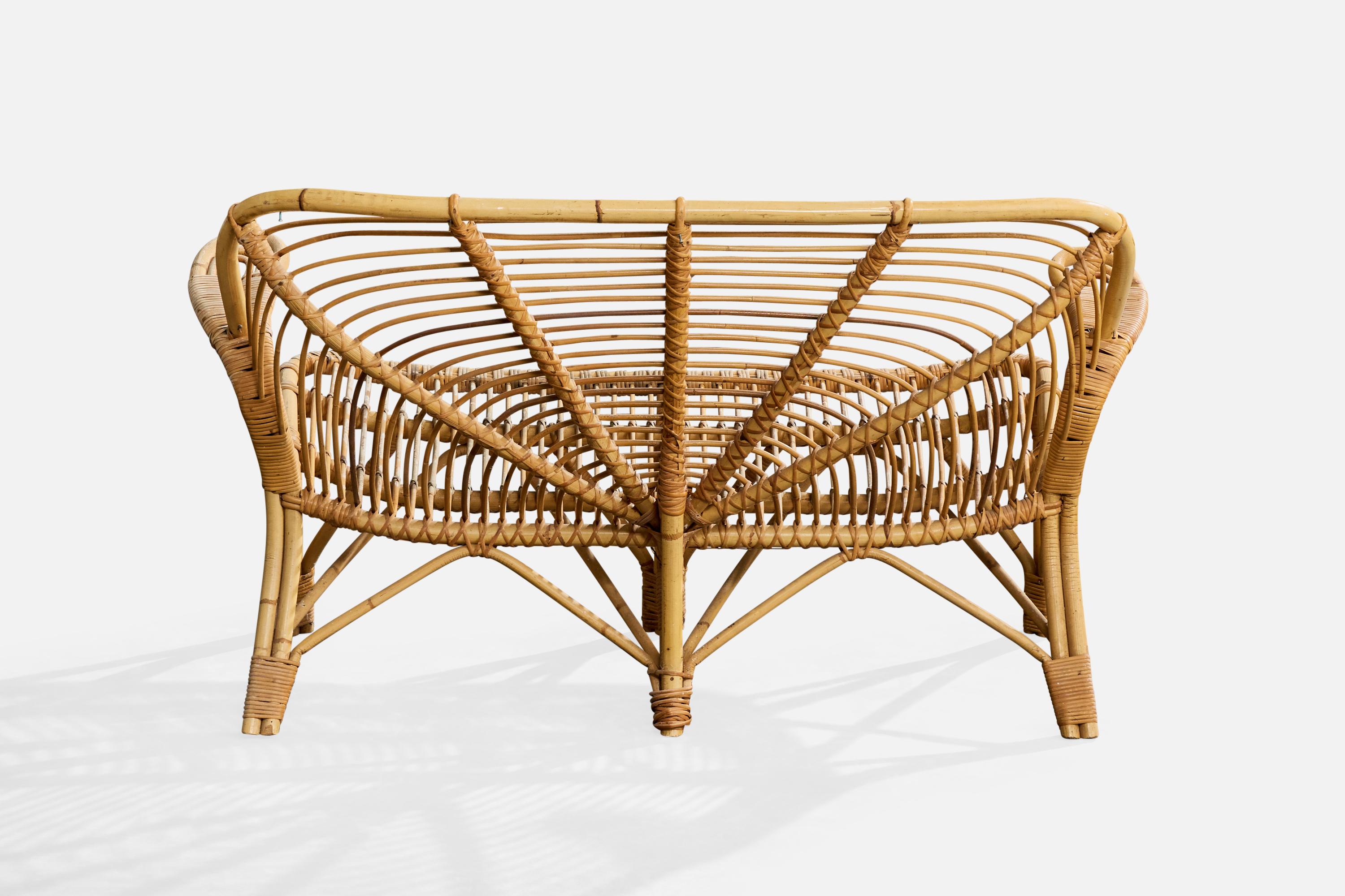 Danish Designer, Sofa, Bamboo, Rattan, Denmark, 1950s État moyen - En vente à High Point, NC