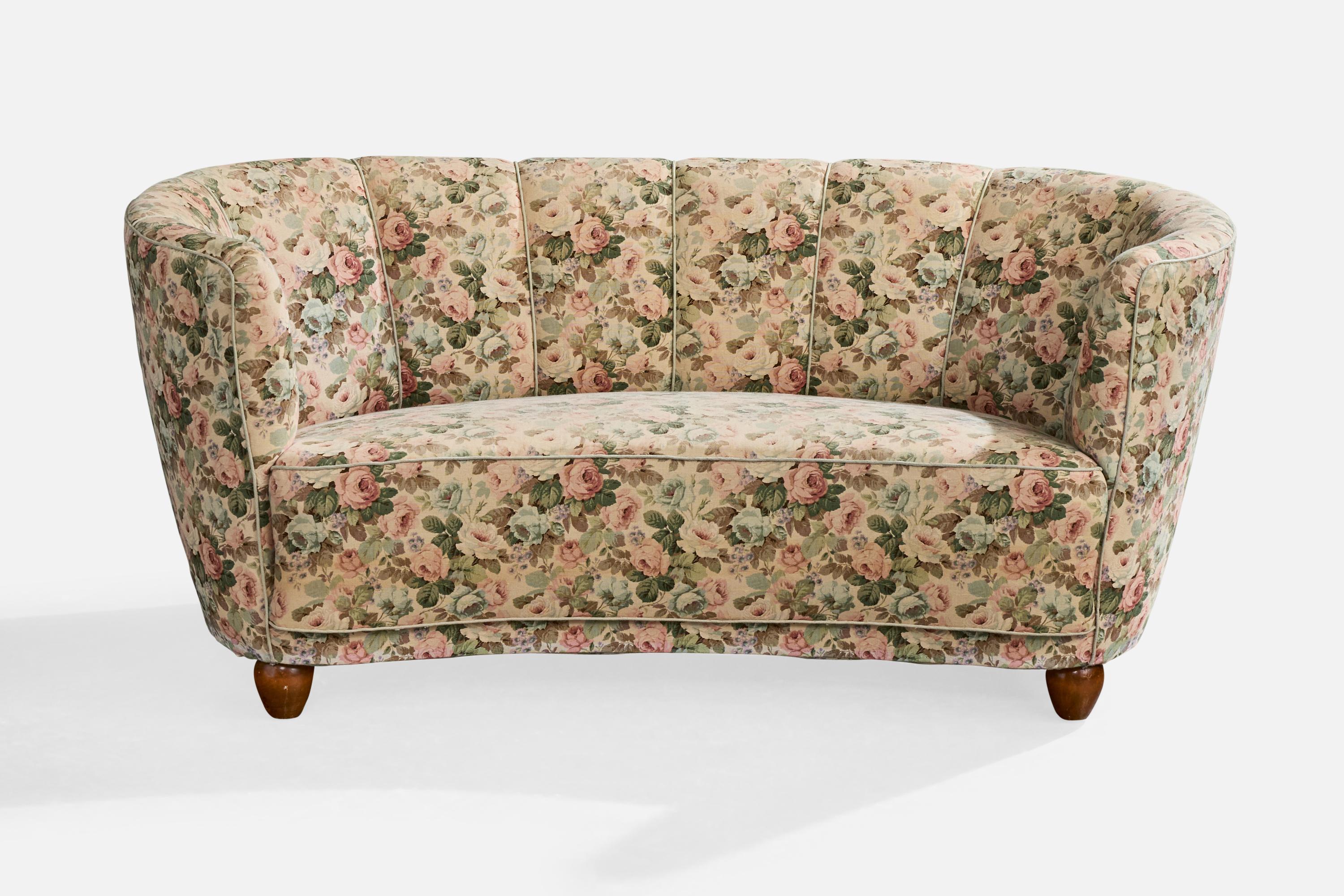 Mid-Century Modern Danish Designer, Sofa, Wood, Fabric, Denmark, 1940s en vente