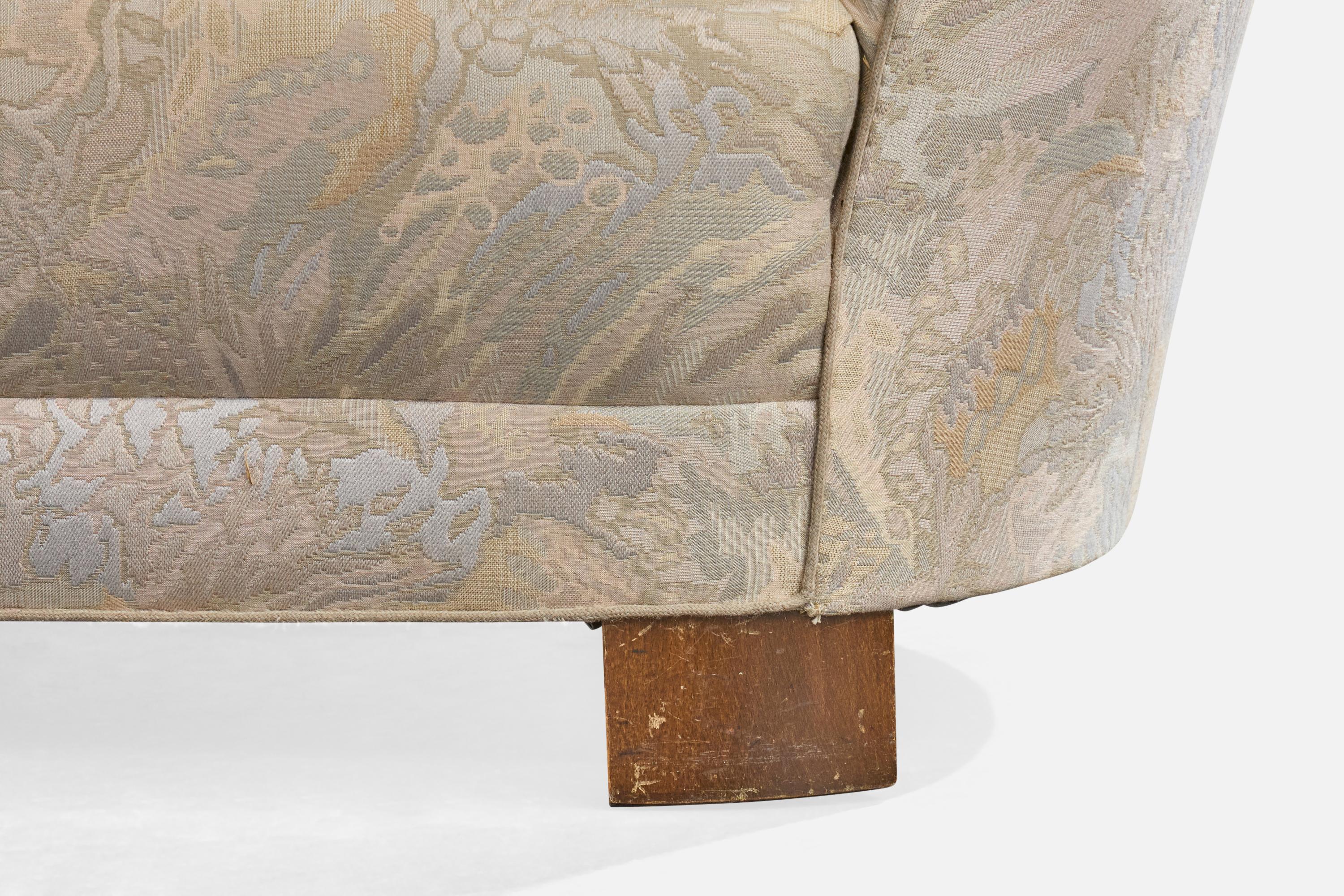 Danish Designer, Sofa, Wood, Fabric, Denmark, 1940s (Stoff) im Angebot