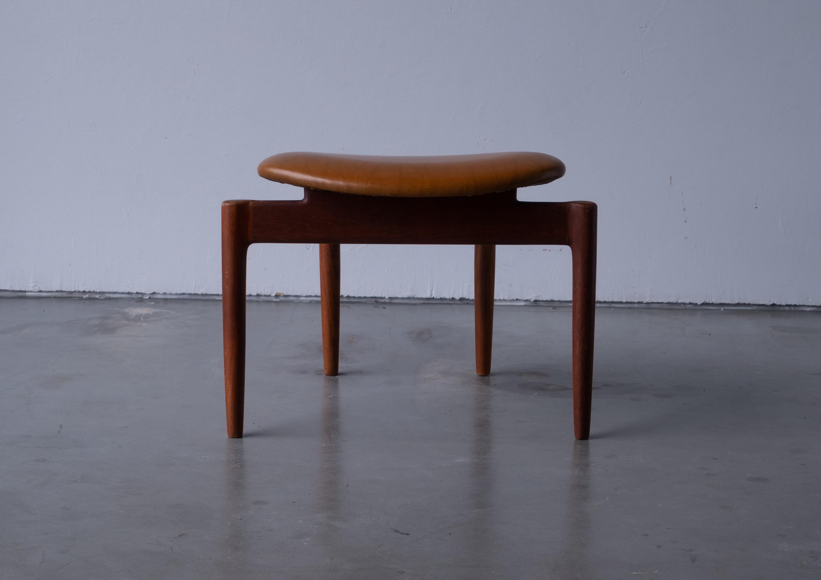 Danish Designer, Stool, Brown Leather, Teak, Denmark, 1950s 1