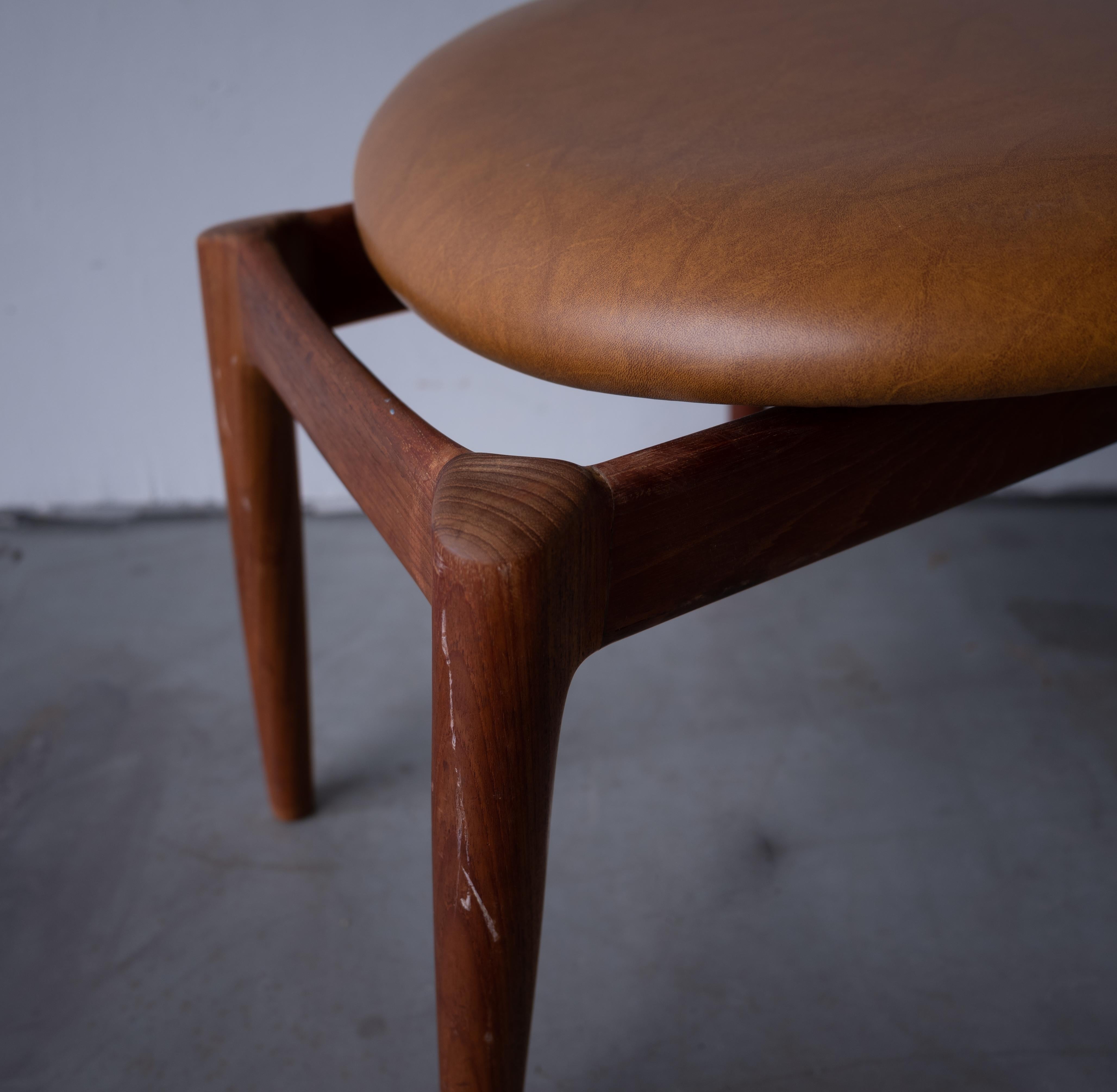 Danish Designer, Stool, Brown Leather, Teak, Denmark, 1950s 4