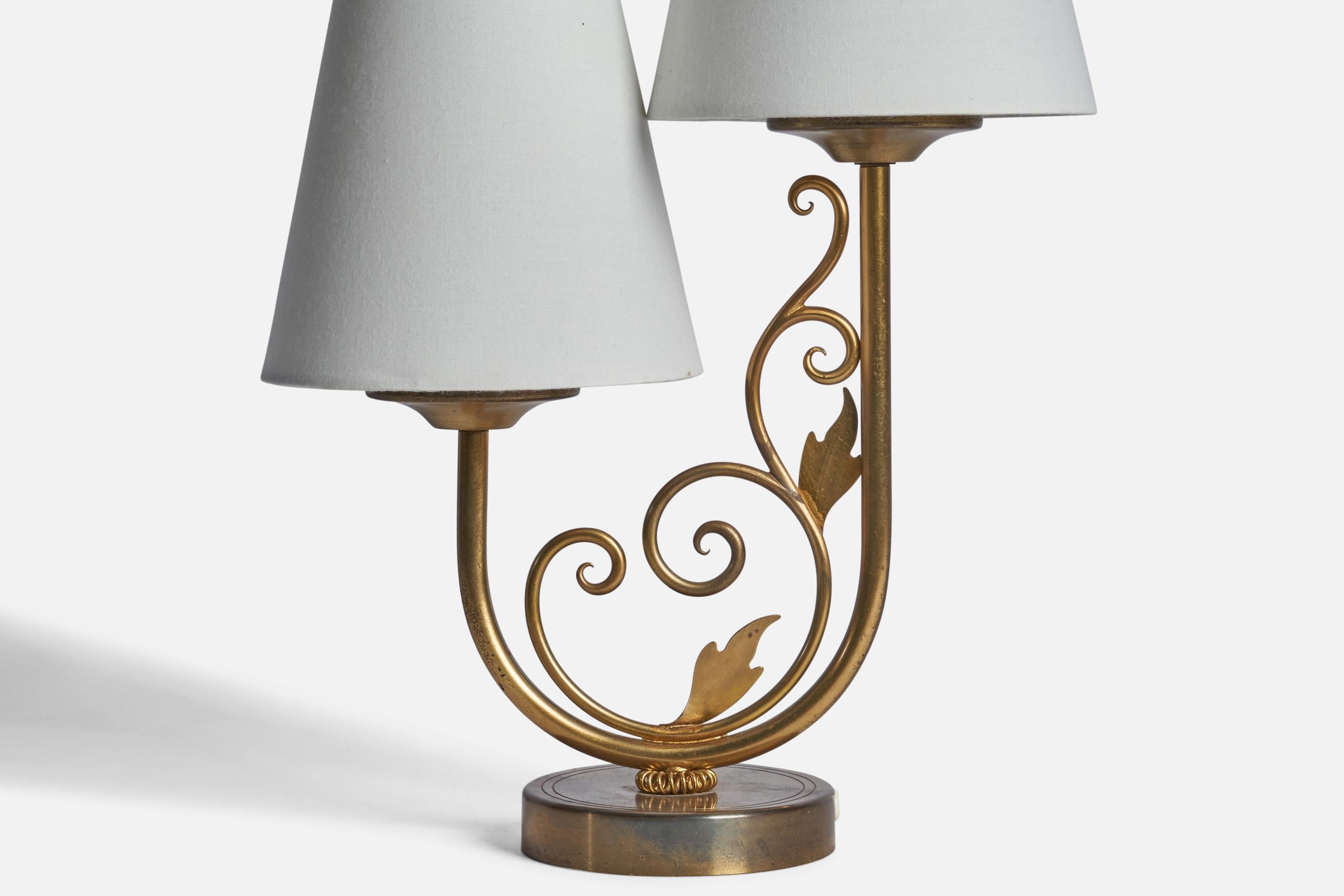Danish Designer, Table Lamp, Brass, Fabric, Denmark, 1940s In Good Condition For Sale In High Point, NC