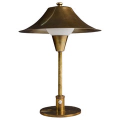Designer danois, lampe de table, laiton, verre, Danemark, années 1950