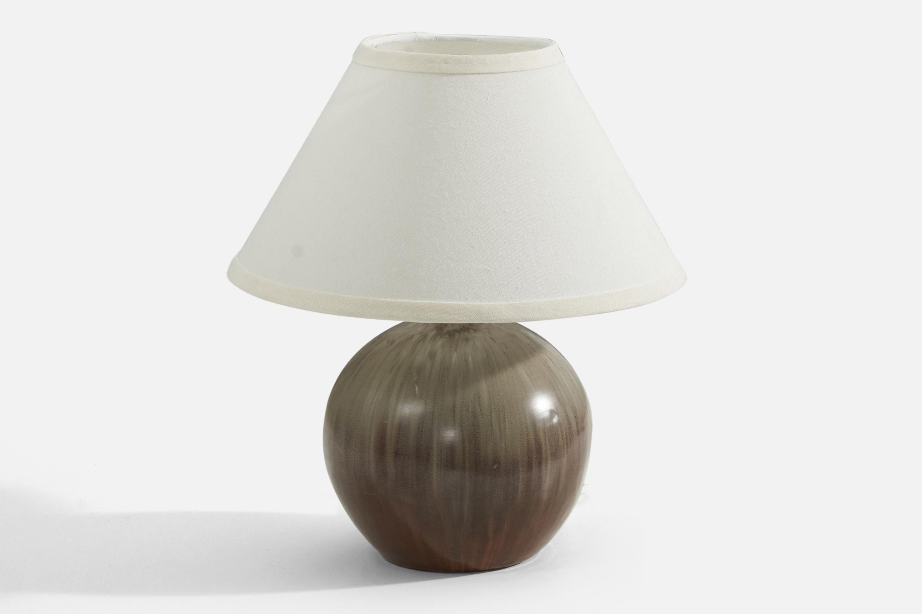Danish Designer, Table Lamp, Grey and Brown-Glazed Stoneware, Denmark, 1940s In Good Condition For Sale In High Point, NC