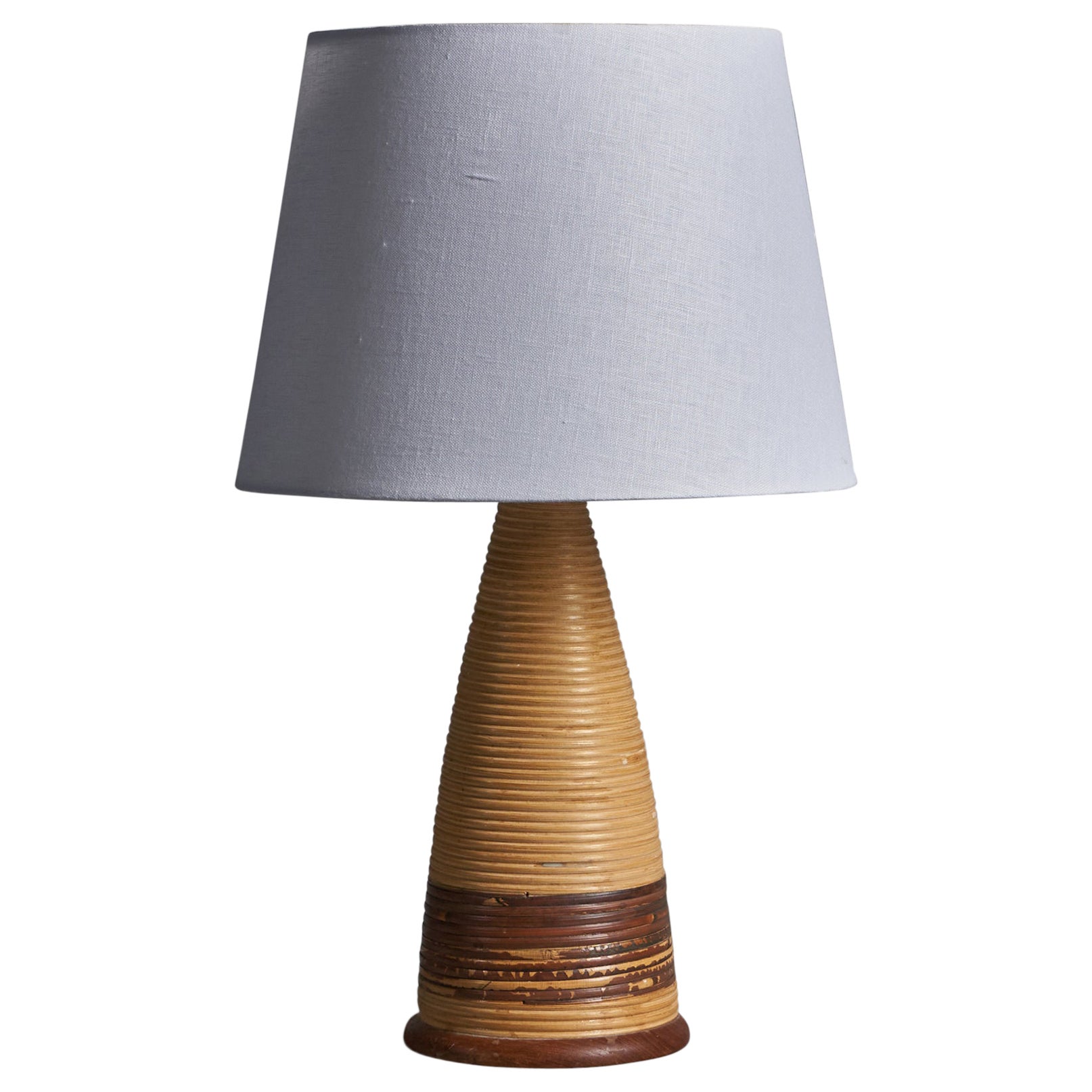 Dänische Designerin, Tischlampe, Rattan, Teakholz, Dänemark, 1950er Jahre