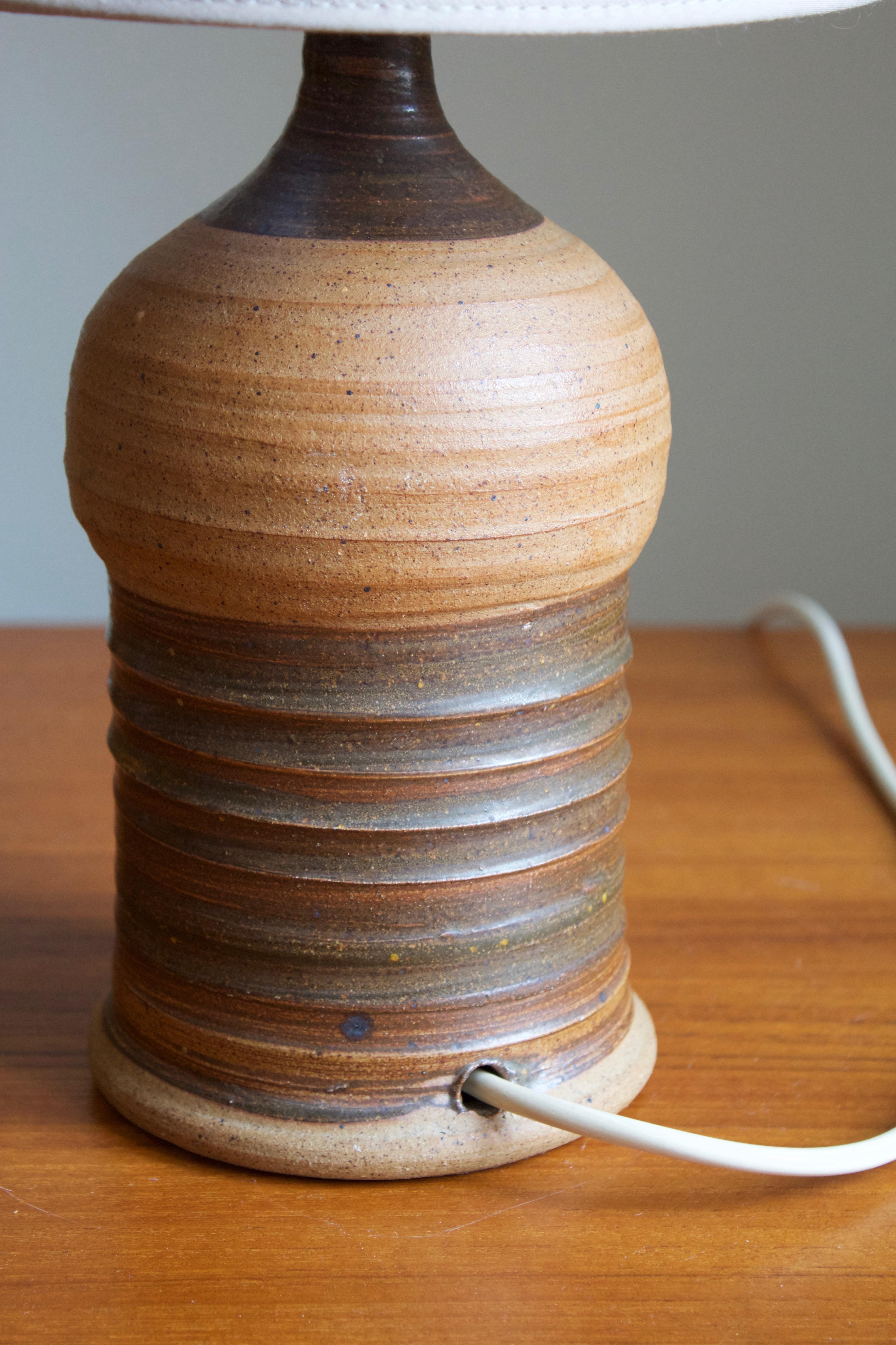 Danish Designer, Table Lamp, Semi-Glazed and Incised Stoneware, Denmark, 1960s In Good Condition In High Point, NC