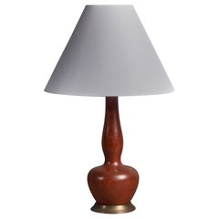 Lampada da tavolo organica di design modernista danese, teak, intarsi in ottone, Danimarca anni '50