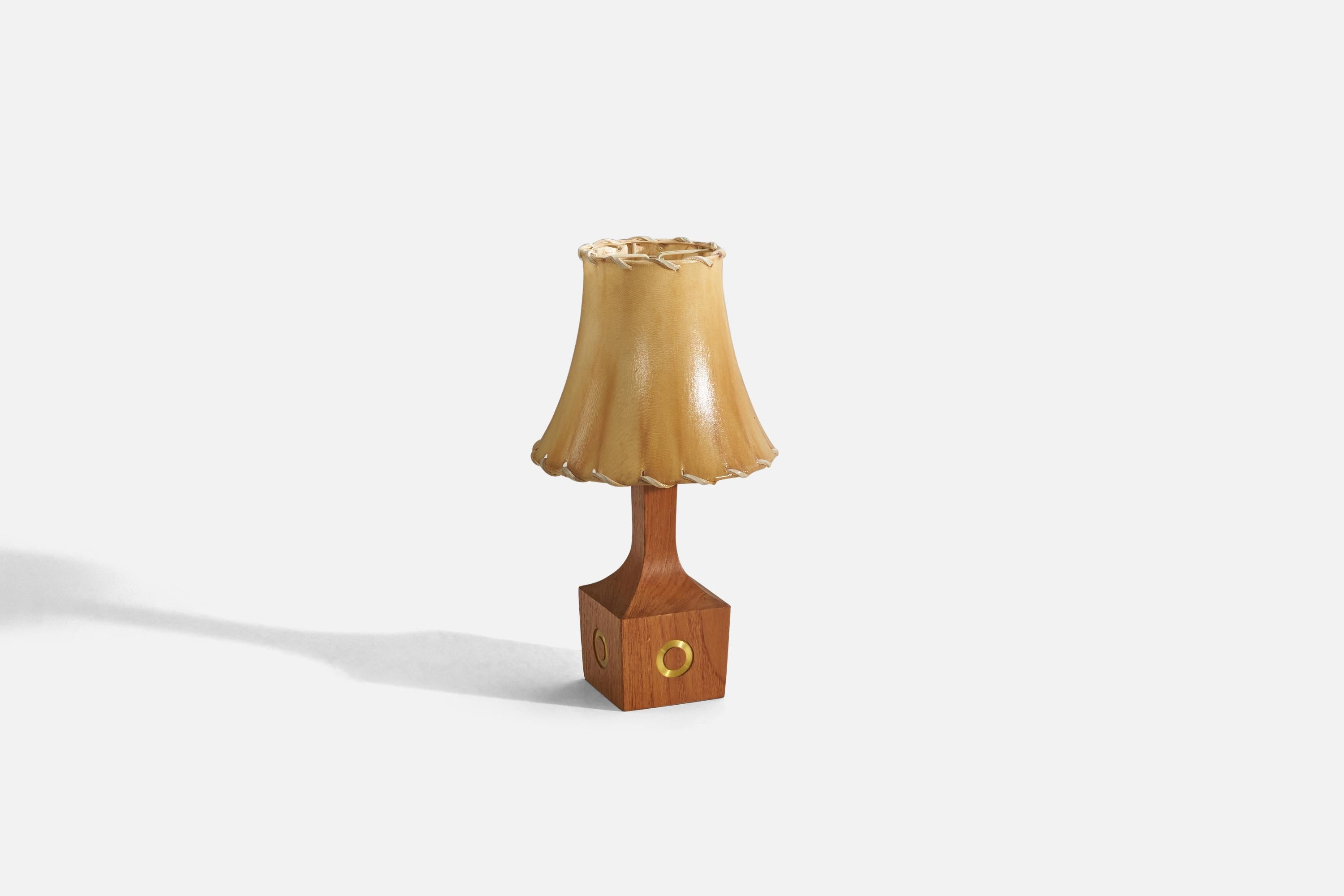 Danish Designer, Table Lamp, Teak, Brass, Leather, Denmark, 1950s In Good Condition For Sale In High Point, NC