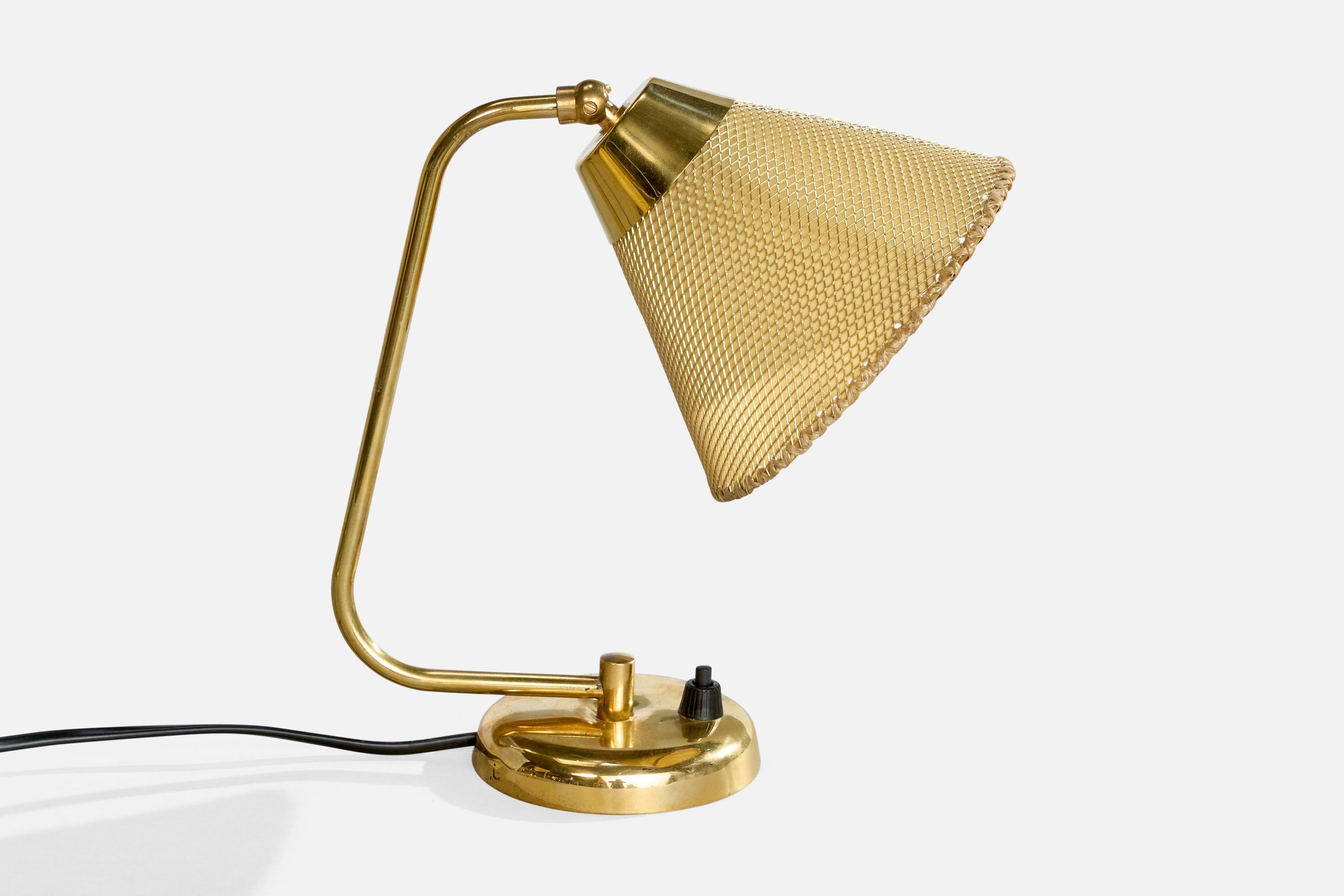 Milieu du XXe siècle Designer danois, lampes de table, laiton, parchemin, Danemark, années 1950 en vente