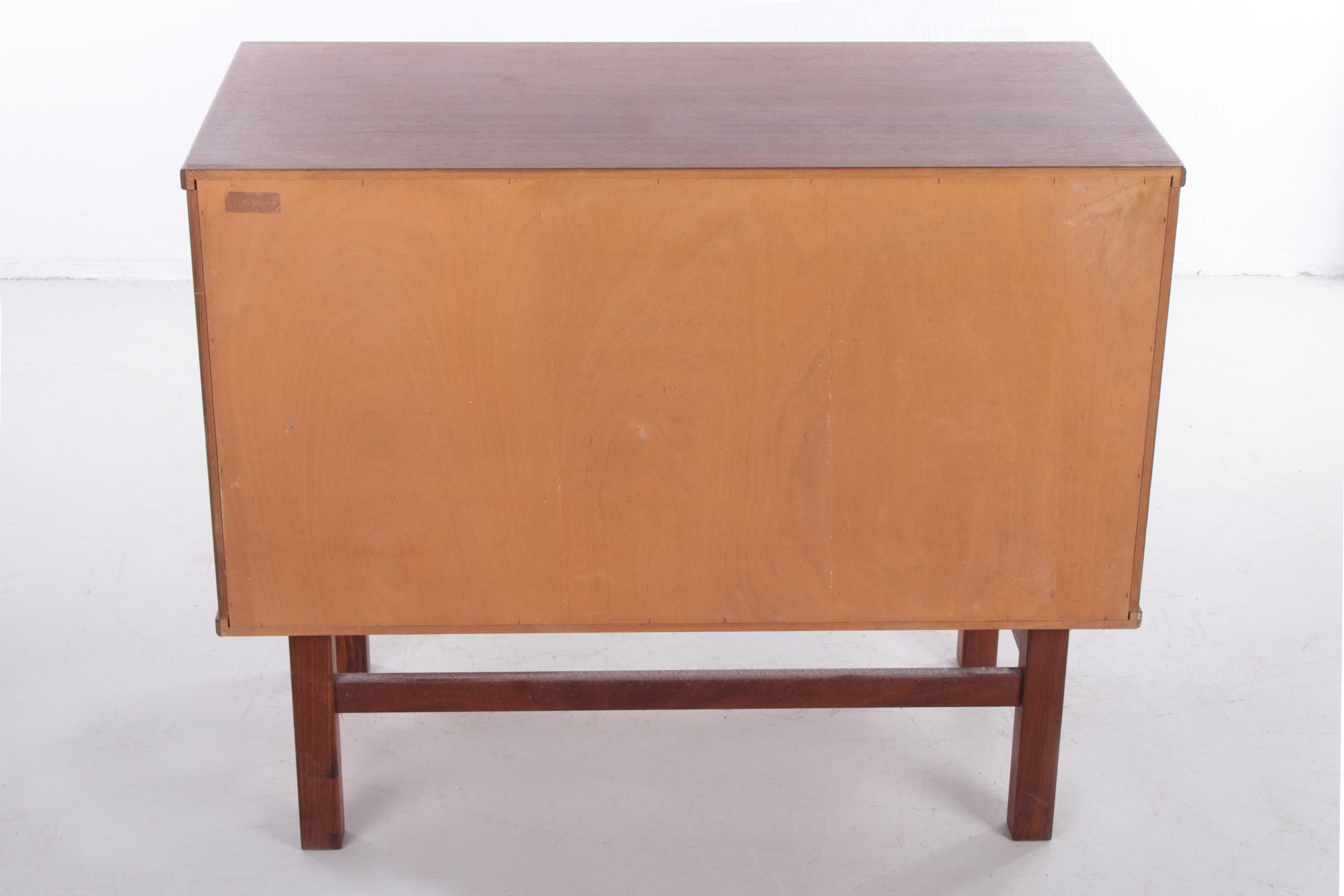 Danish Designer Teak Wooden 3 Drawer Cabinet by Nils Jonsson, 1960s In Good Condition In Oostrum-Venray, NL