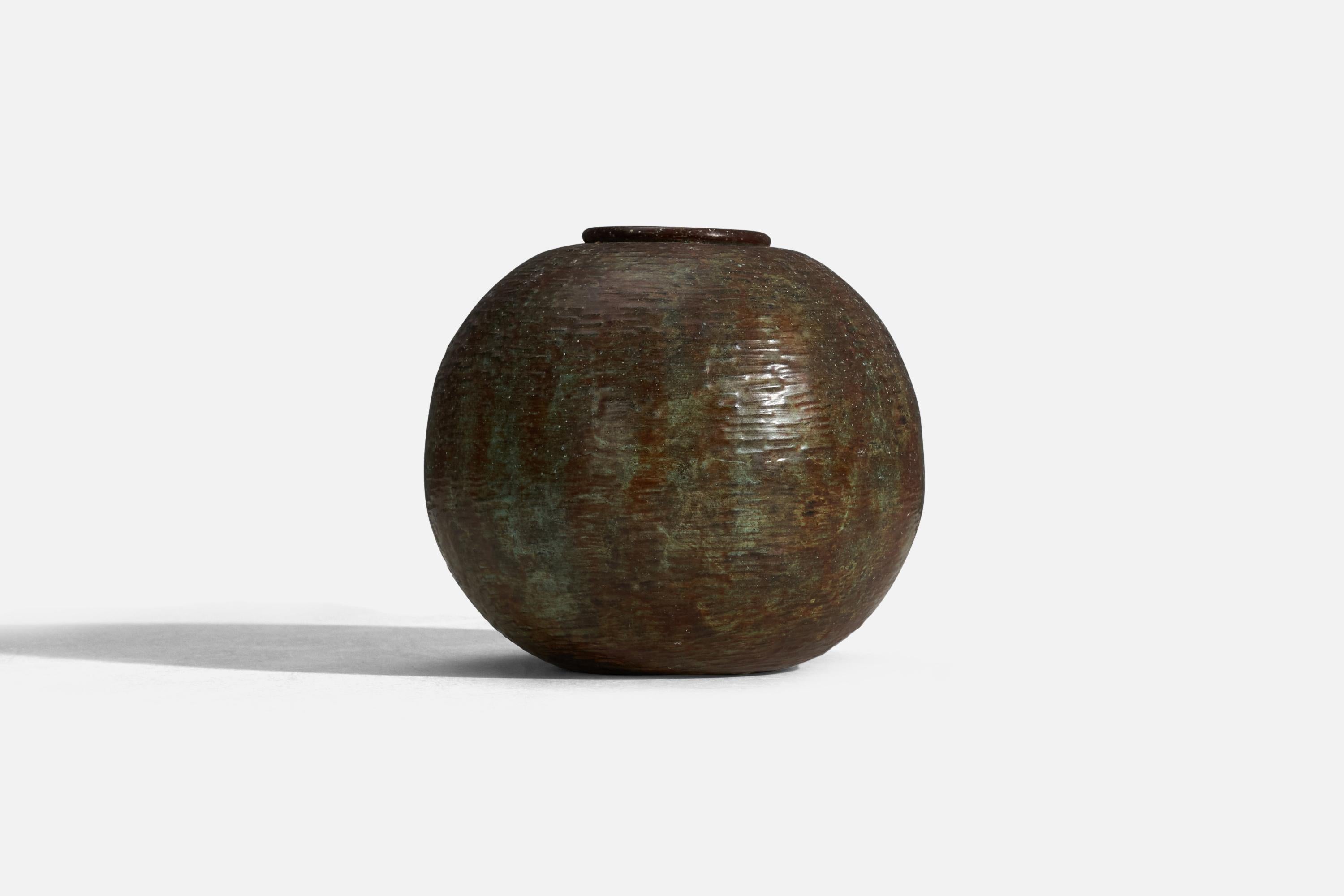 Danish Designer, Vase, Hammered Copper, Denmark, 1930s In Good Condition For Sale In High Point, NC