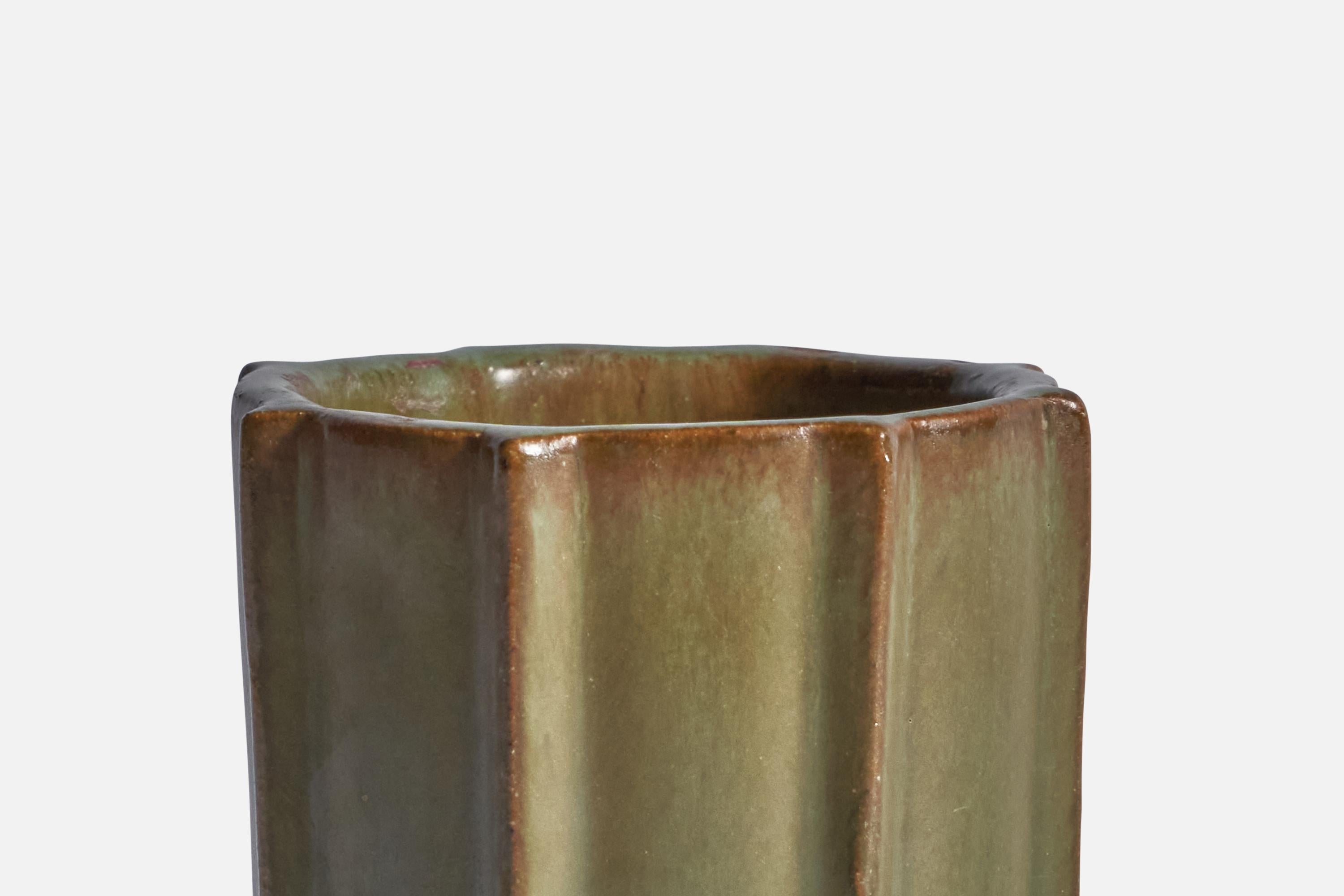 Danish Designer, Vase, Stoneware, Denmark, 1940s In Good Condition For Sale In High Point, NC