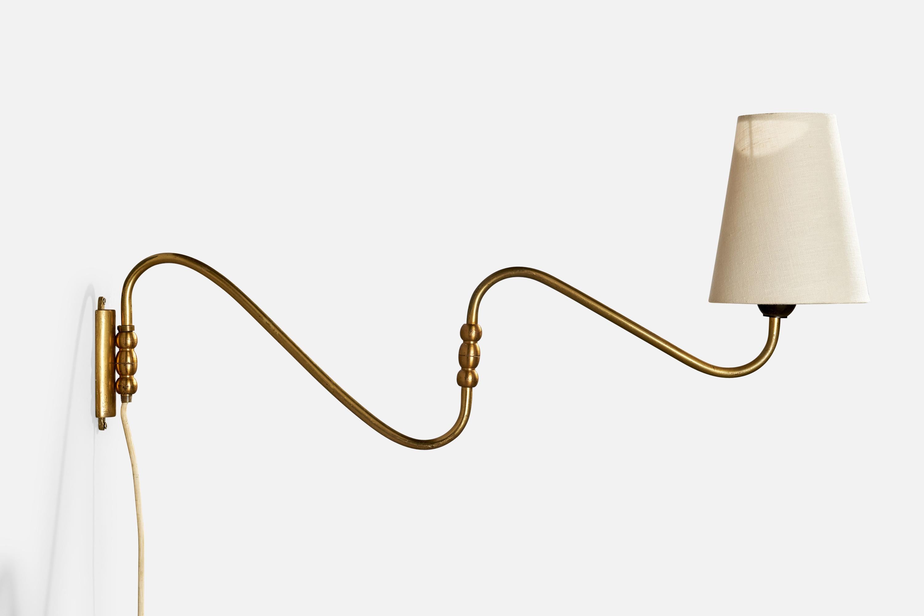 Dänische Designerin, Wandleuchte, Messing, Stoff, Dänemark, 1940er Jahre (Mitte des 20. Jahrhunderts) im Angebot