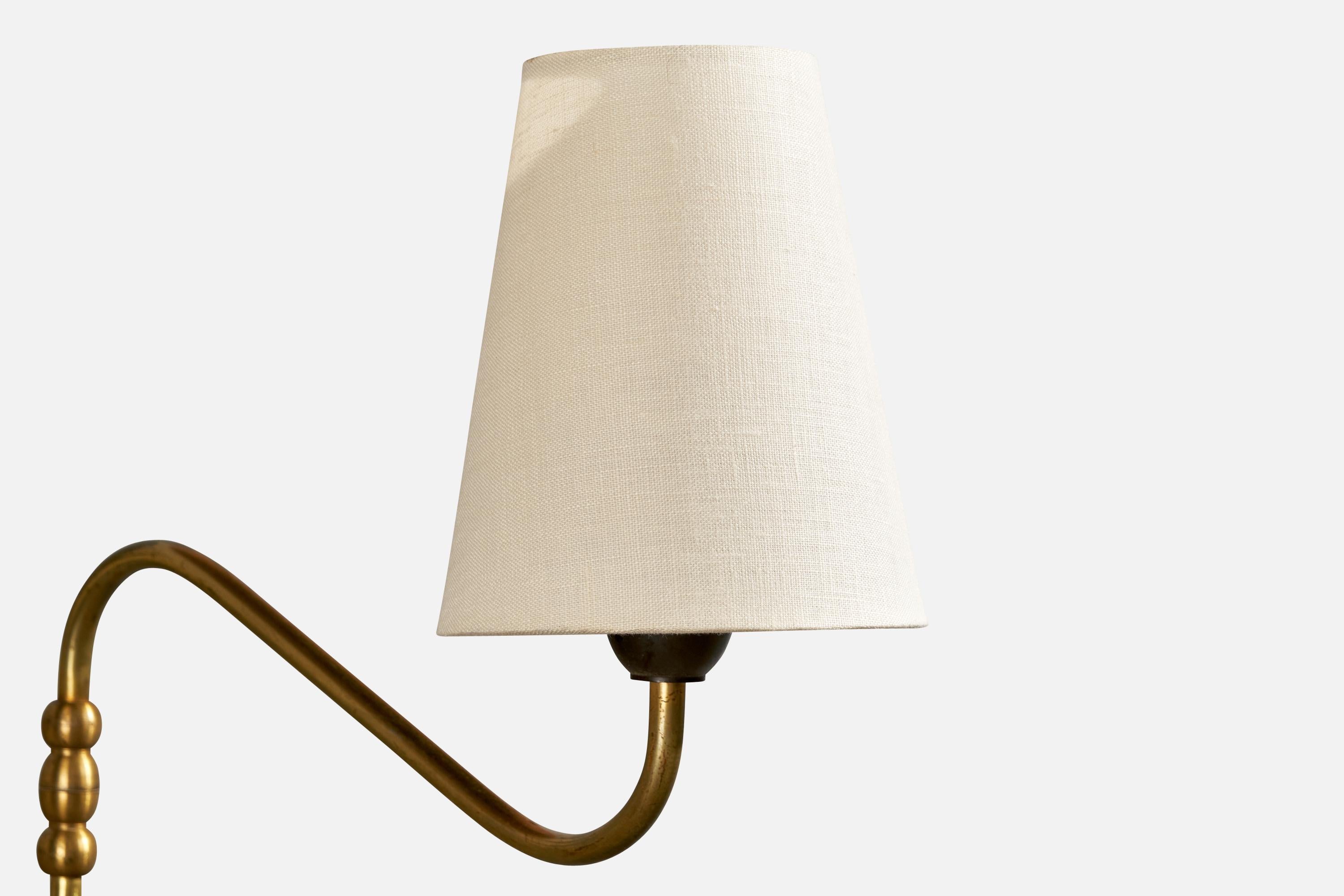 Dänische Designerin, Wandleuchte, Messing, Stoff, Dänemark, 1940er Jahre im Angebot 3