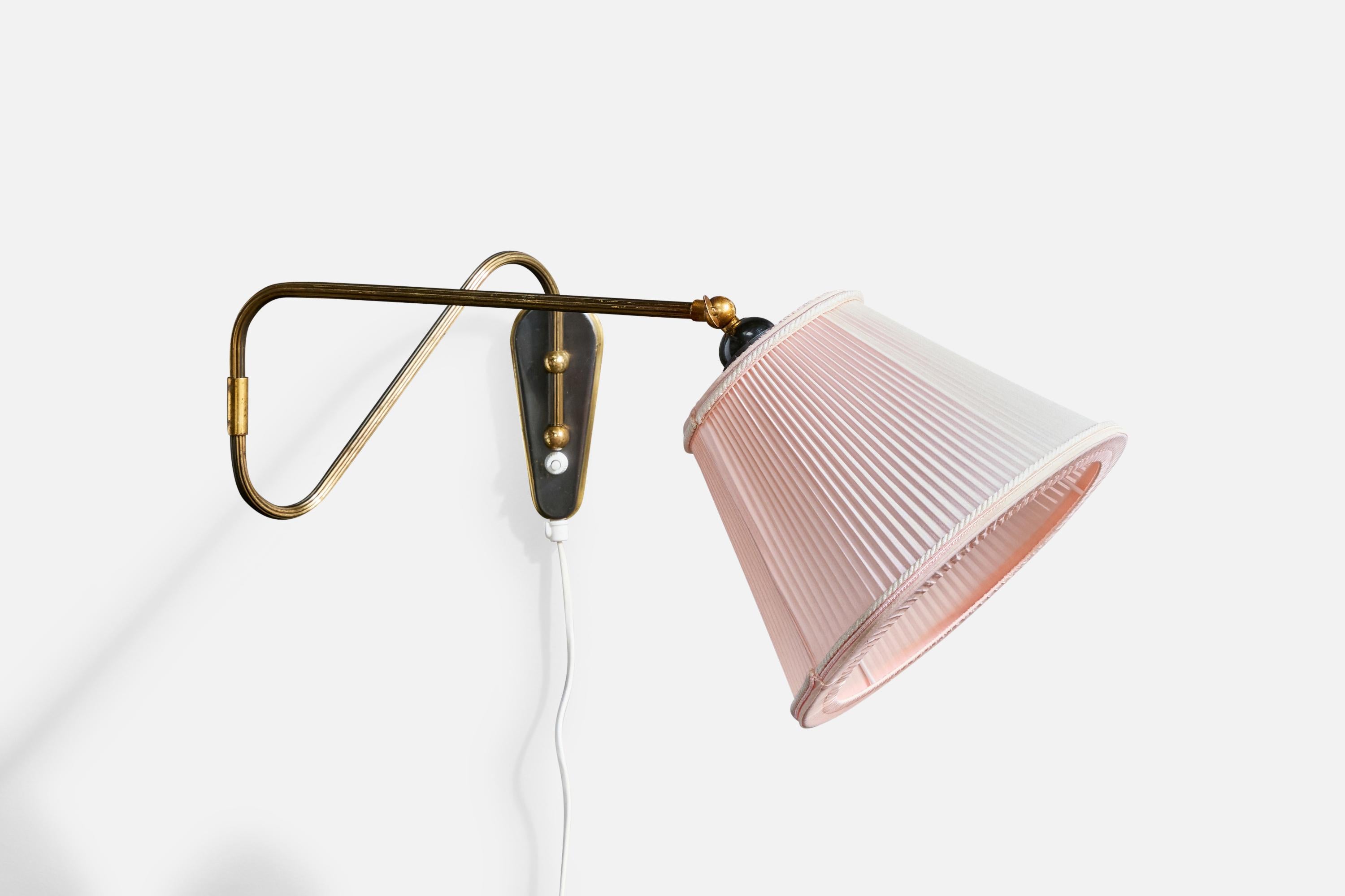 Danese Designer danese, lampada da parete, ottone, tessuto, Danimarca, anni '1950 in vendita