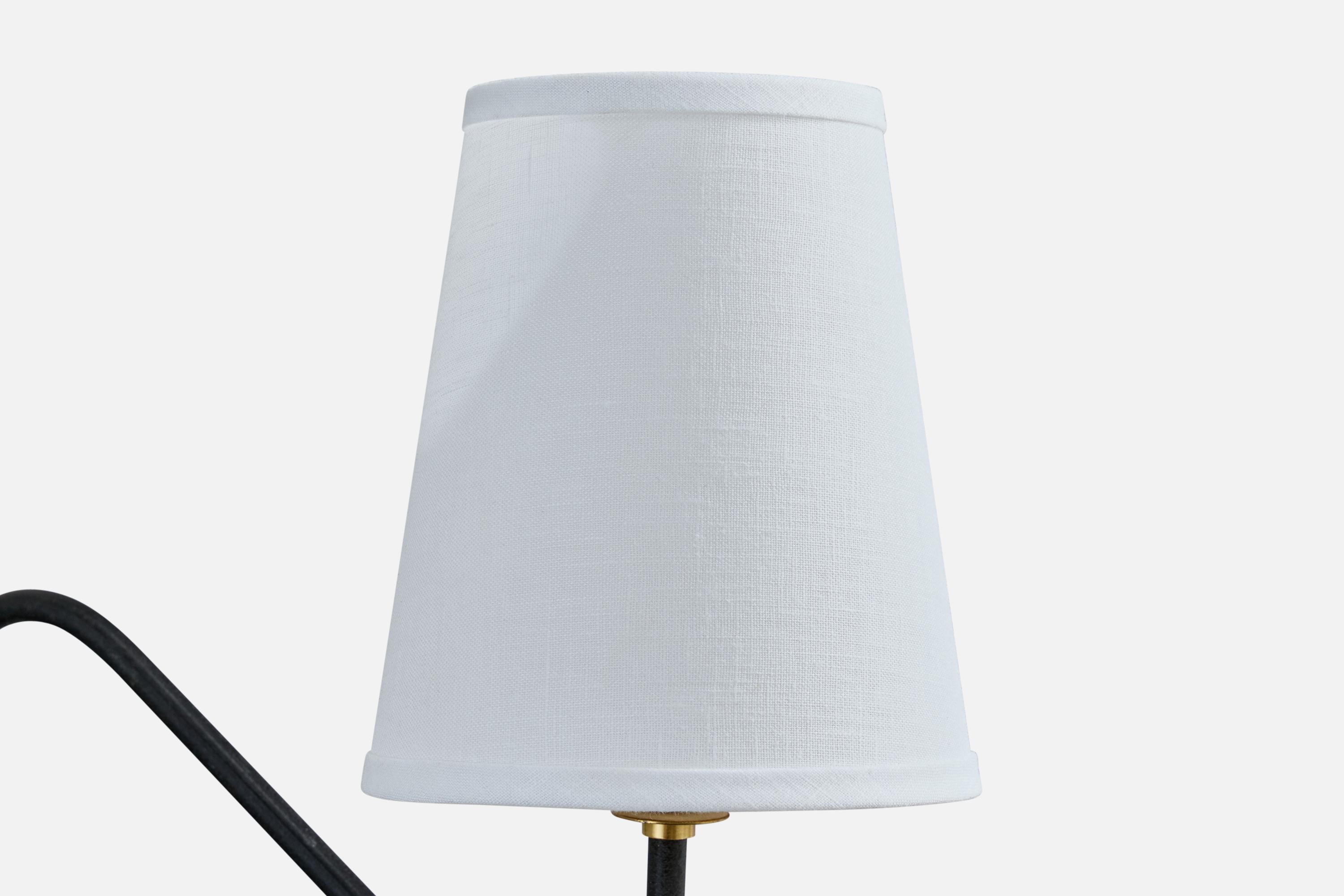 Dänische Designerin, Wandleuchte, Messing, Metall, Stoff, Dänemark, 1950er Jahre im Angebot 3