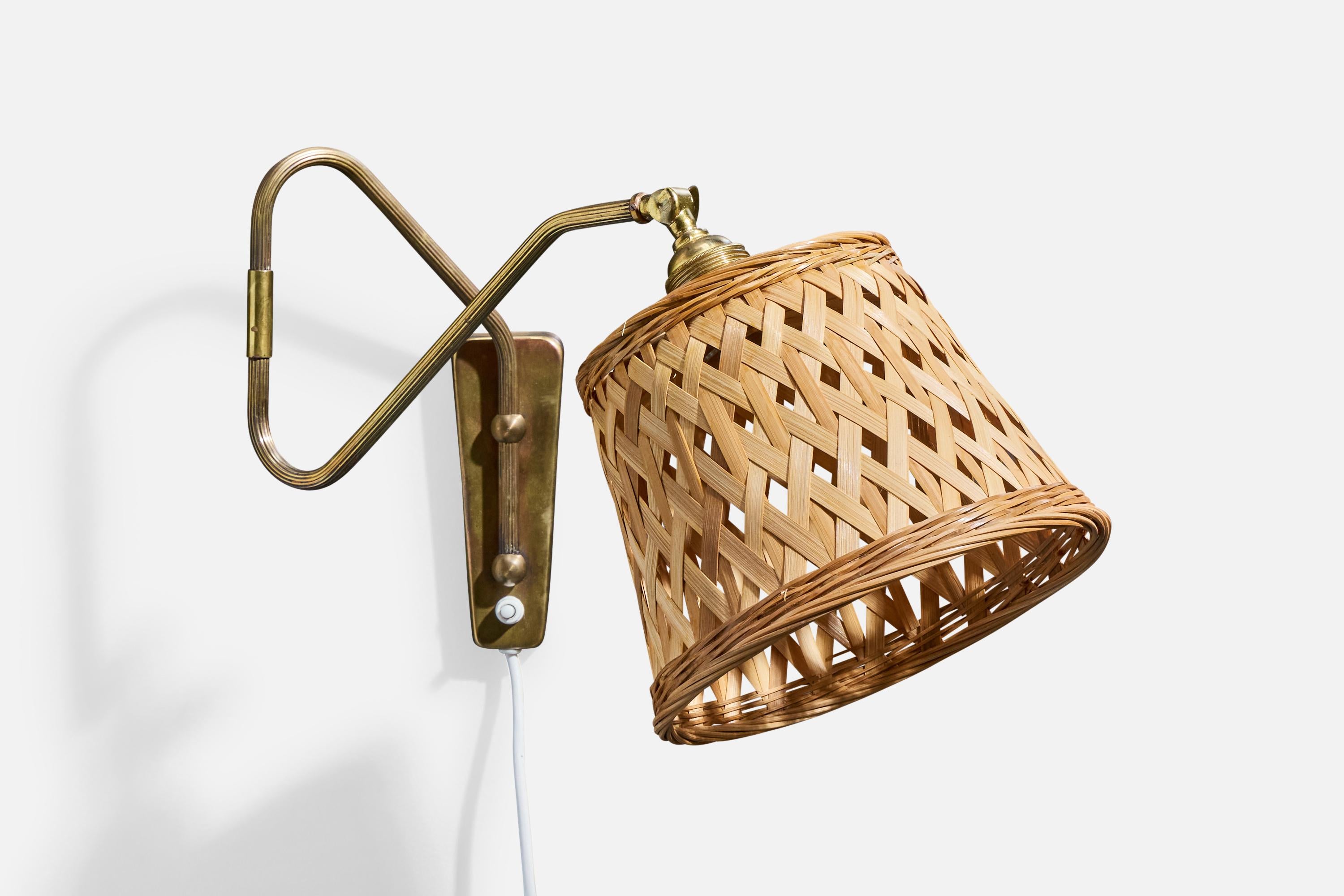 Danese Designer danese, lampada da parete, ottone, rattan, Danimarca, anni '1950 in vendita