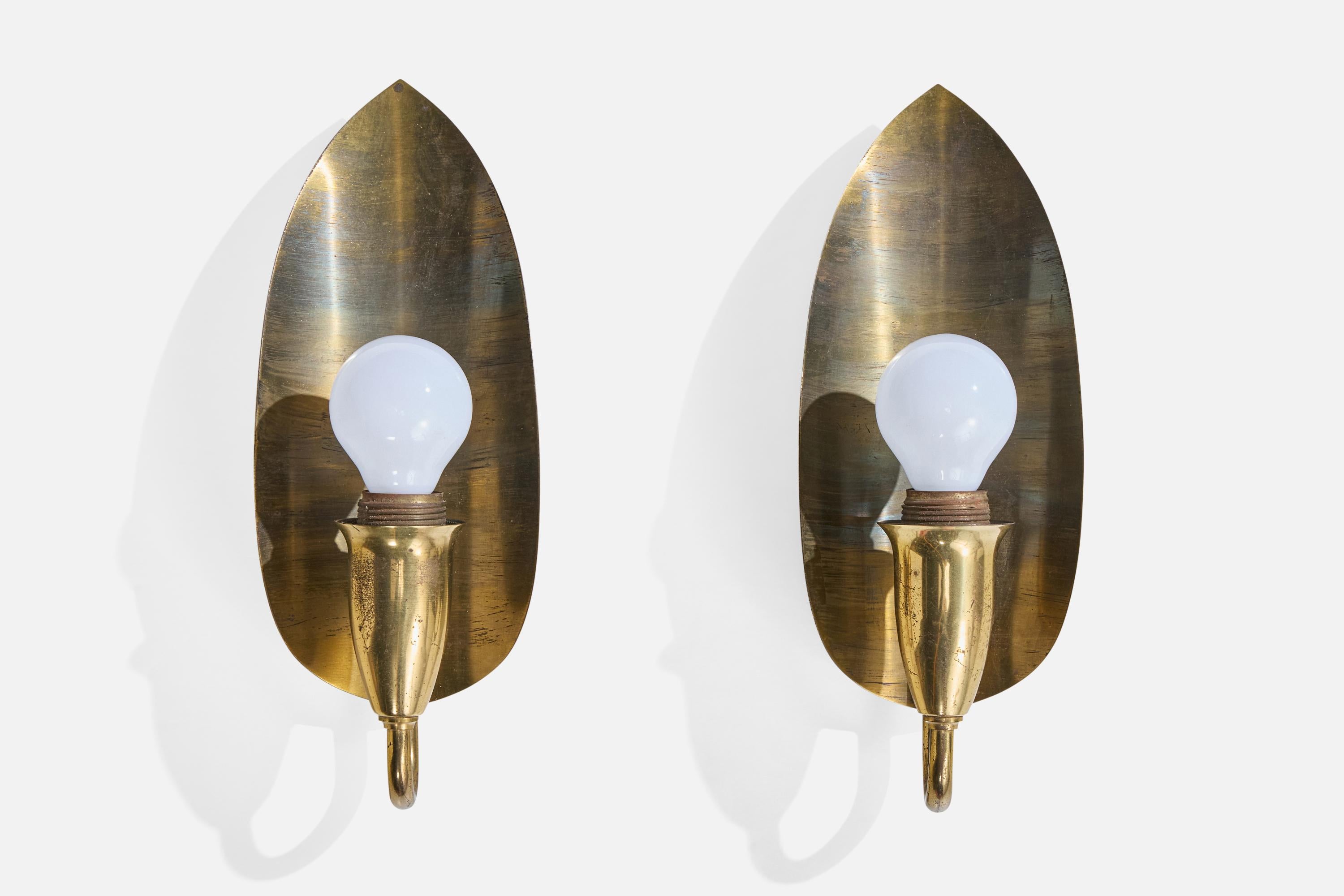 Mid-Century moderno Designer danese, Luci da parete, Ottone, Danimarca, anni '1950 in vendita