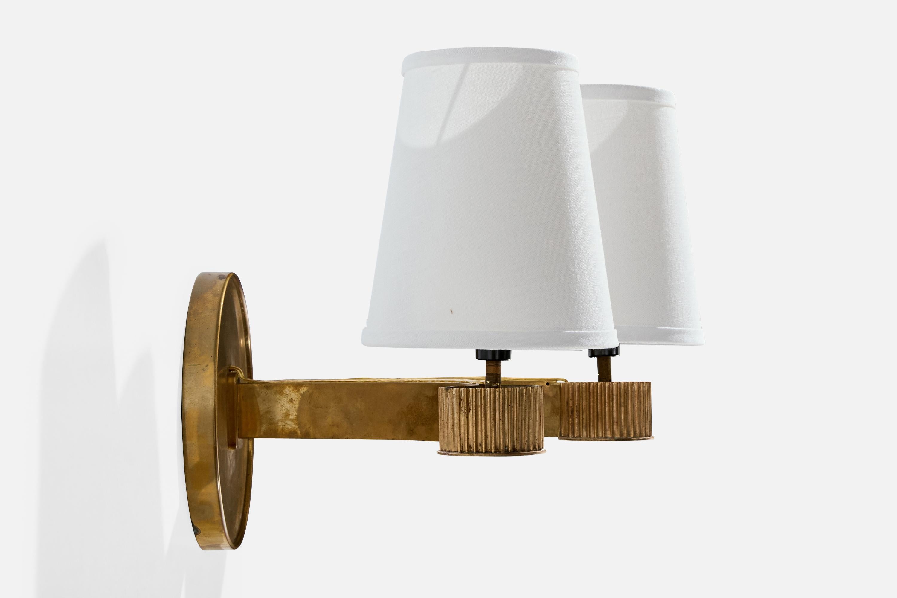 Designer danese, lampade da parete, ottone, tessuto, Danimarca, anni '1930 In condizioni buone in vendita a High Point, NC