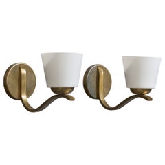 Diseñador danés, apliques de pared, latón, cristal, Dinamarca, años 1930