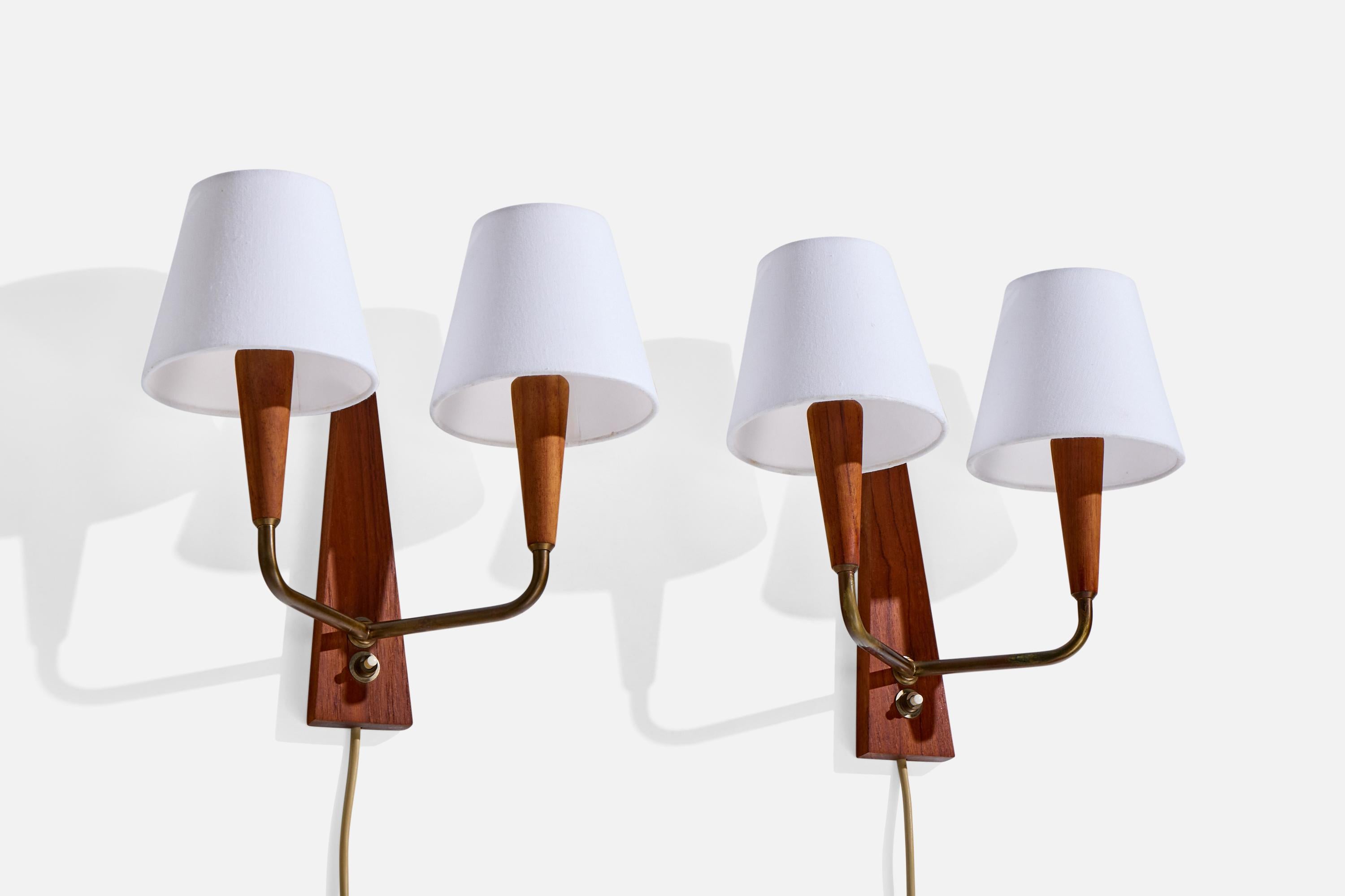 Mid-Century Modern Design/One, appliques, laiton, teck, tissu, Danemark, années 1950 en vente