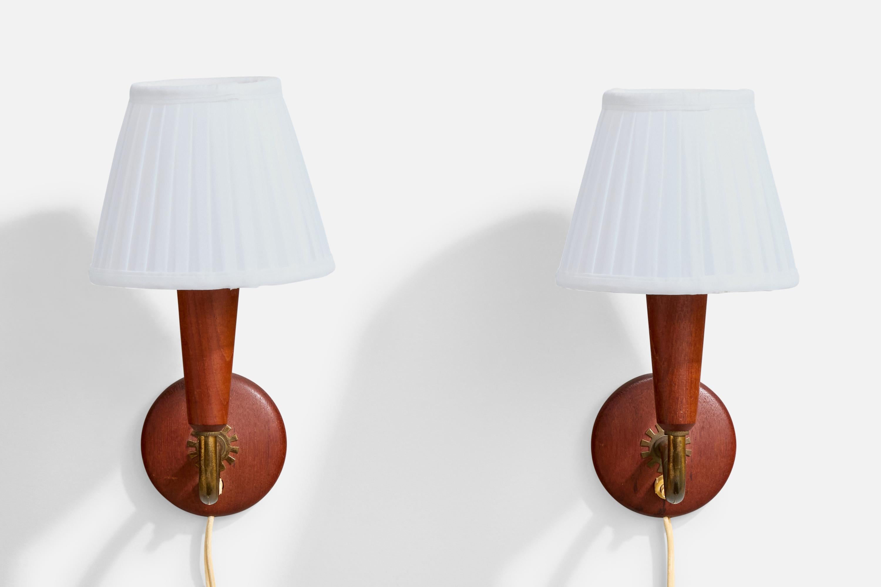 Mid-Century Modern Design/One, appliques, laiton, teck, tissu, Danemark, années 1950 en vente