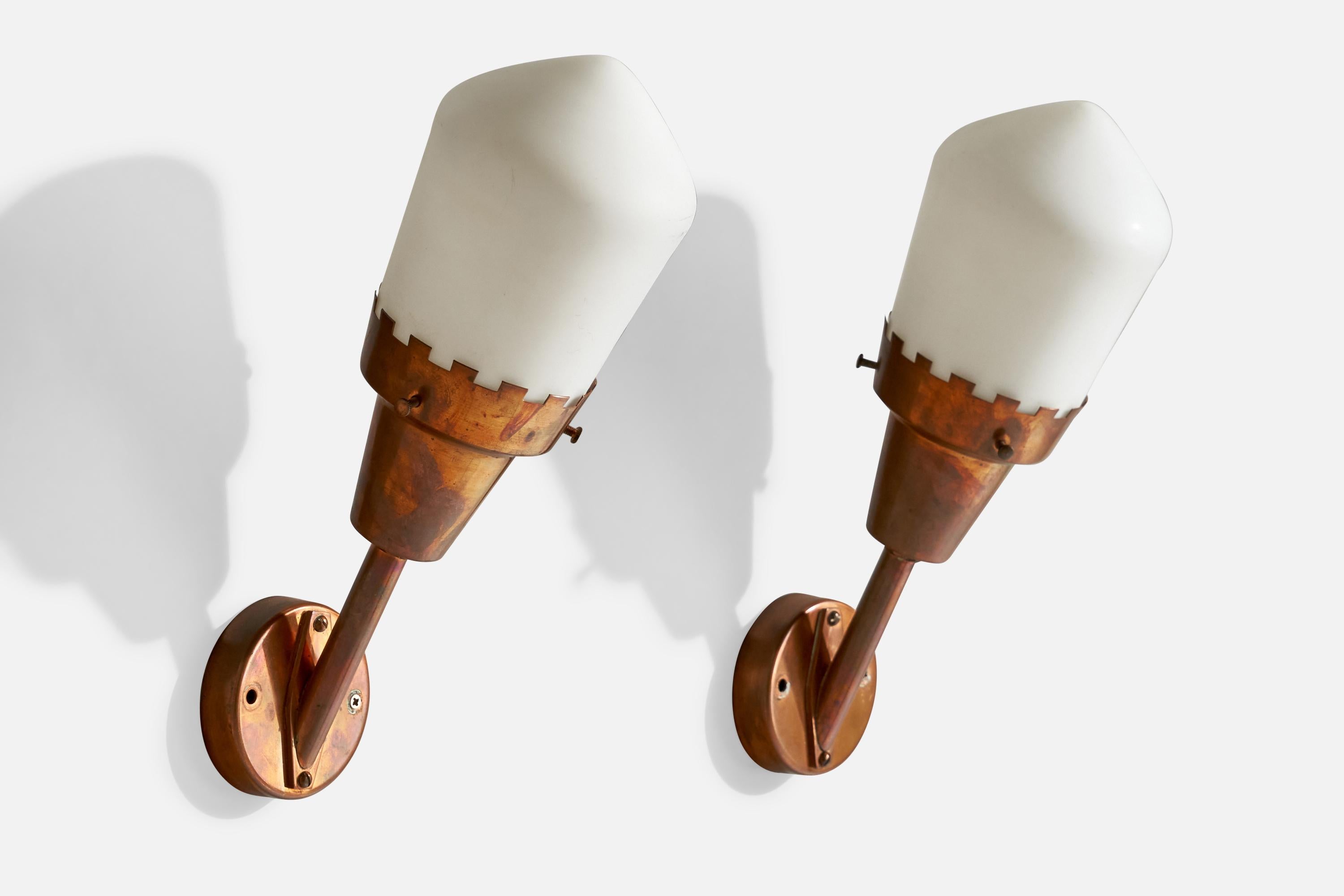 A pair of copper and white opaline glass wall lights designed and produced in Denmark, c. 1940s.

Some scratches and age spots, overall good condition 

Overall Dimensions (inches):  13.5” H x  4.25” W x  7“D

Back Plate Dimensions (Inches):  3.25”