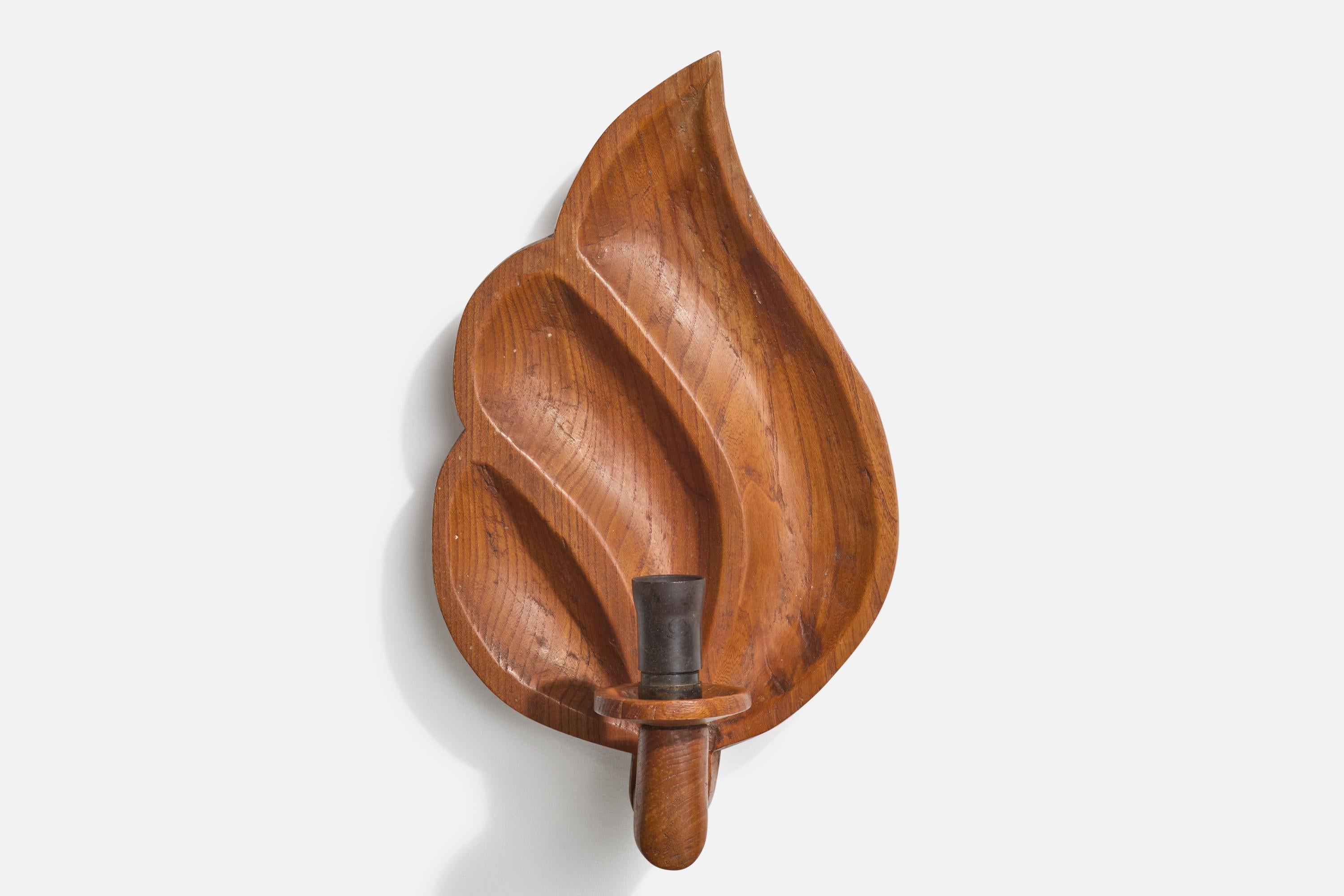 Tissu Danish Designer, Wall Lights, Oak, Fabric, Denmark, 1940s en vente