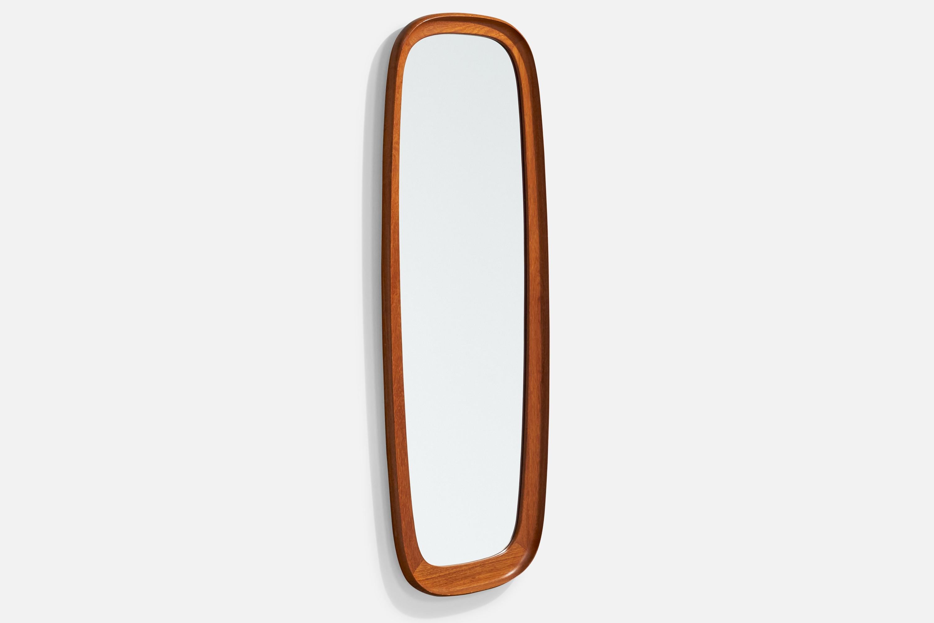 Danois Miroir mural de designer danois, teck massif, verre de miroir, Danemark, années 1960 en vente