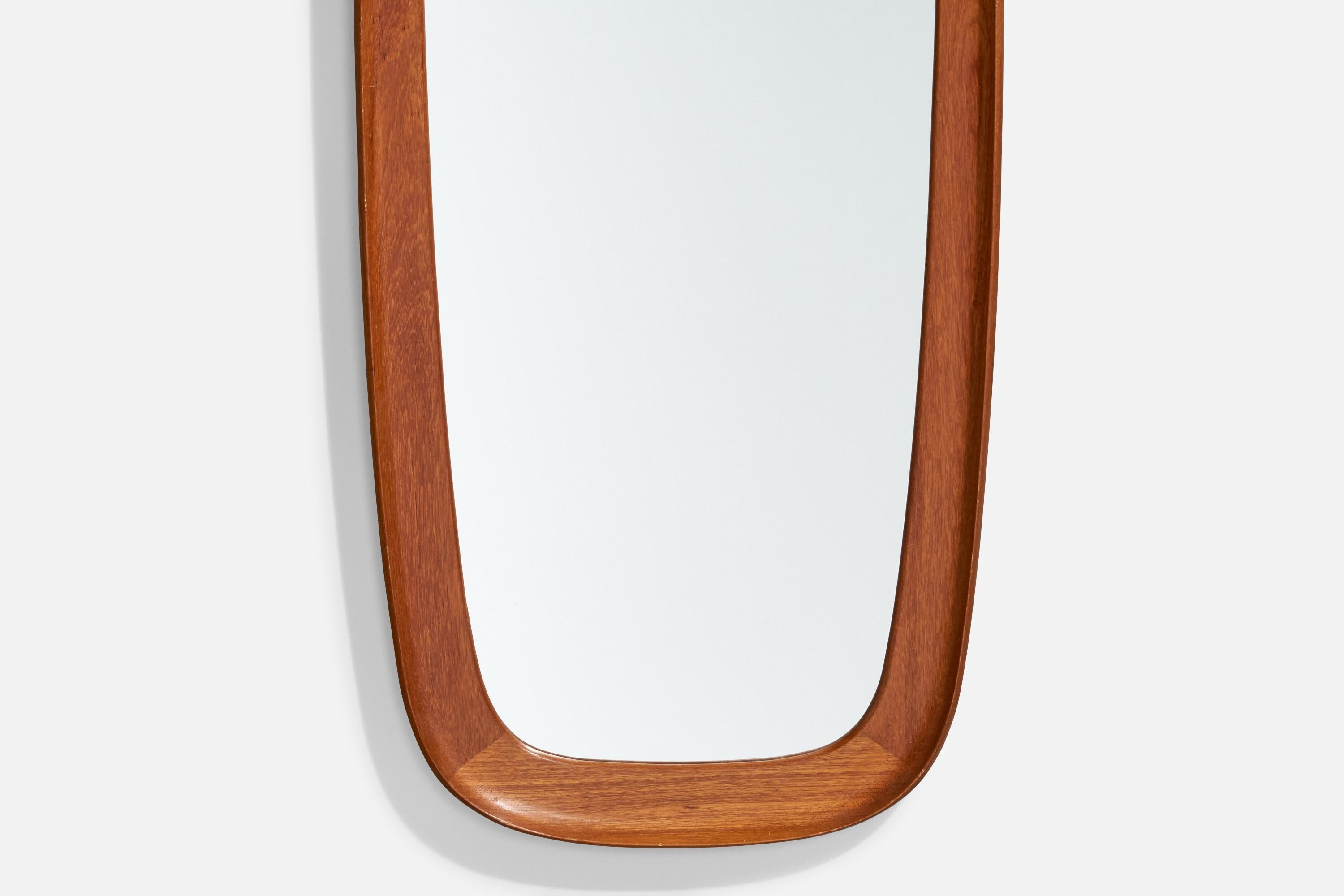Miroir mural de designer danois, teck massif, verre de miroir, Danemark, années 1960 en vente 1
