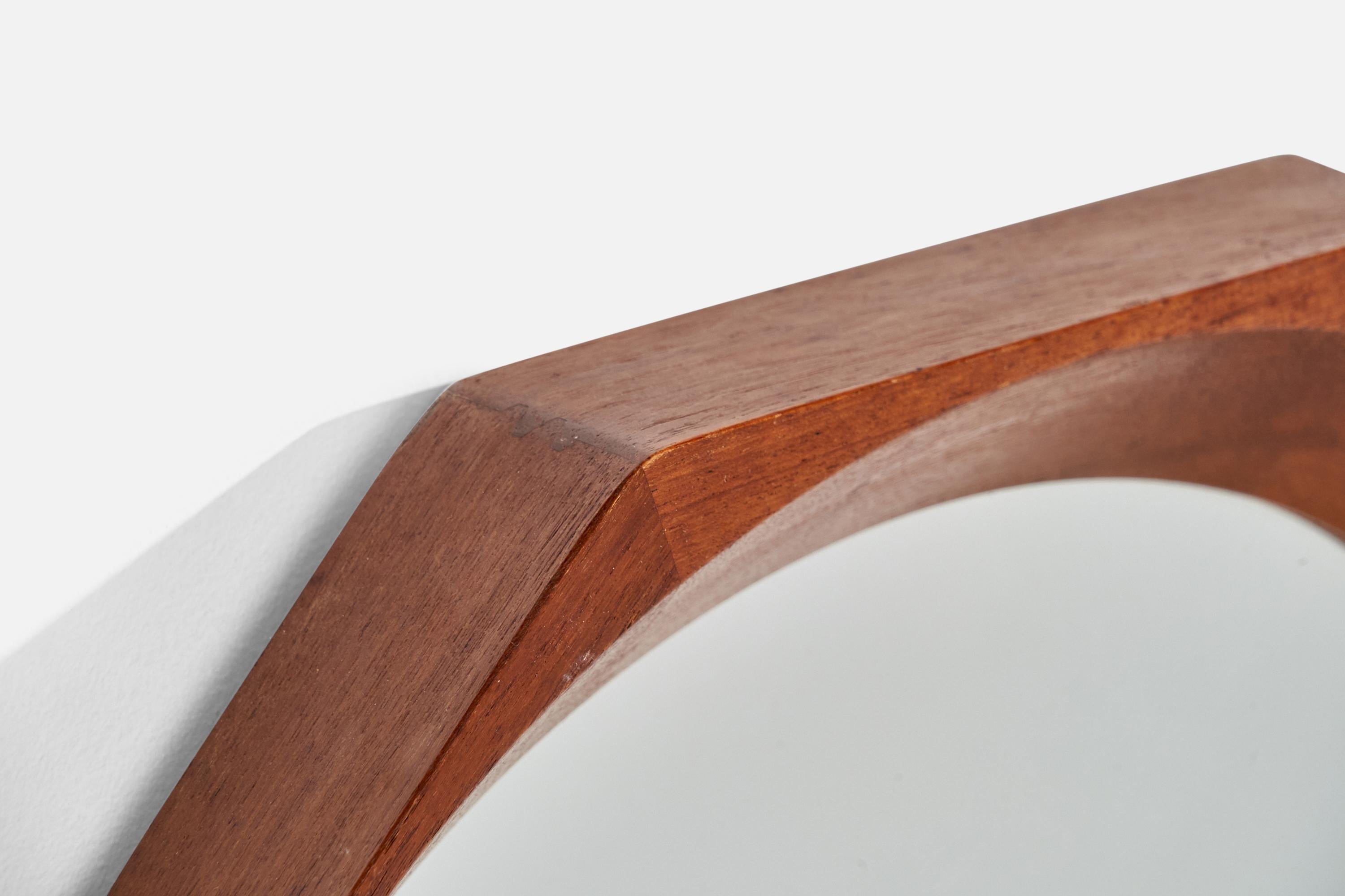 Danish Designer, Wall Mirror, Teak, Denmark, 1950s In Good Condition In High Point, NC