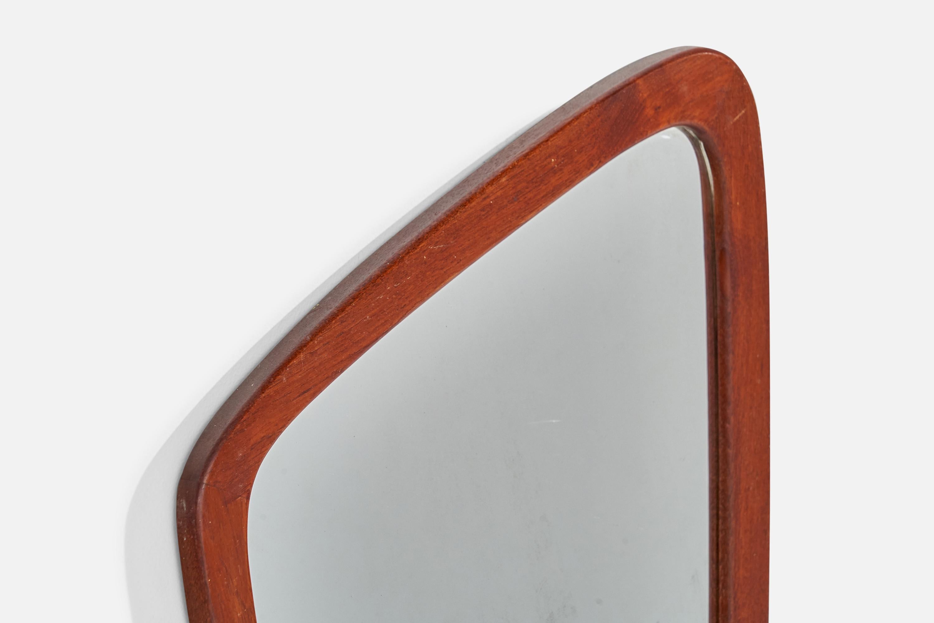 Danois Miroir mural de designer danois, teck, verre de miroir, Danemark, années 1950 en vente