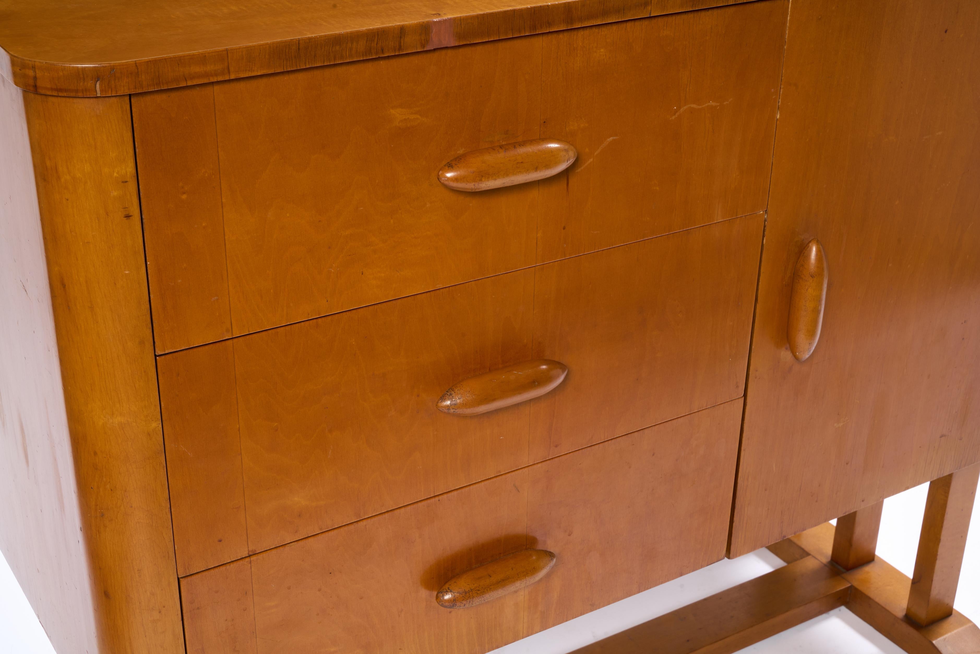 Designer danois, Coffre en bois attribué à Otto Faerge en vente 3