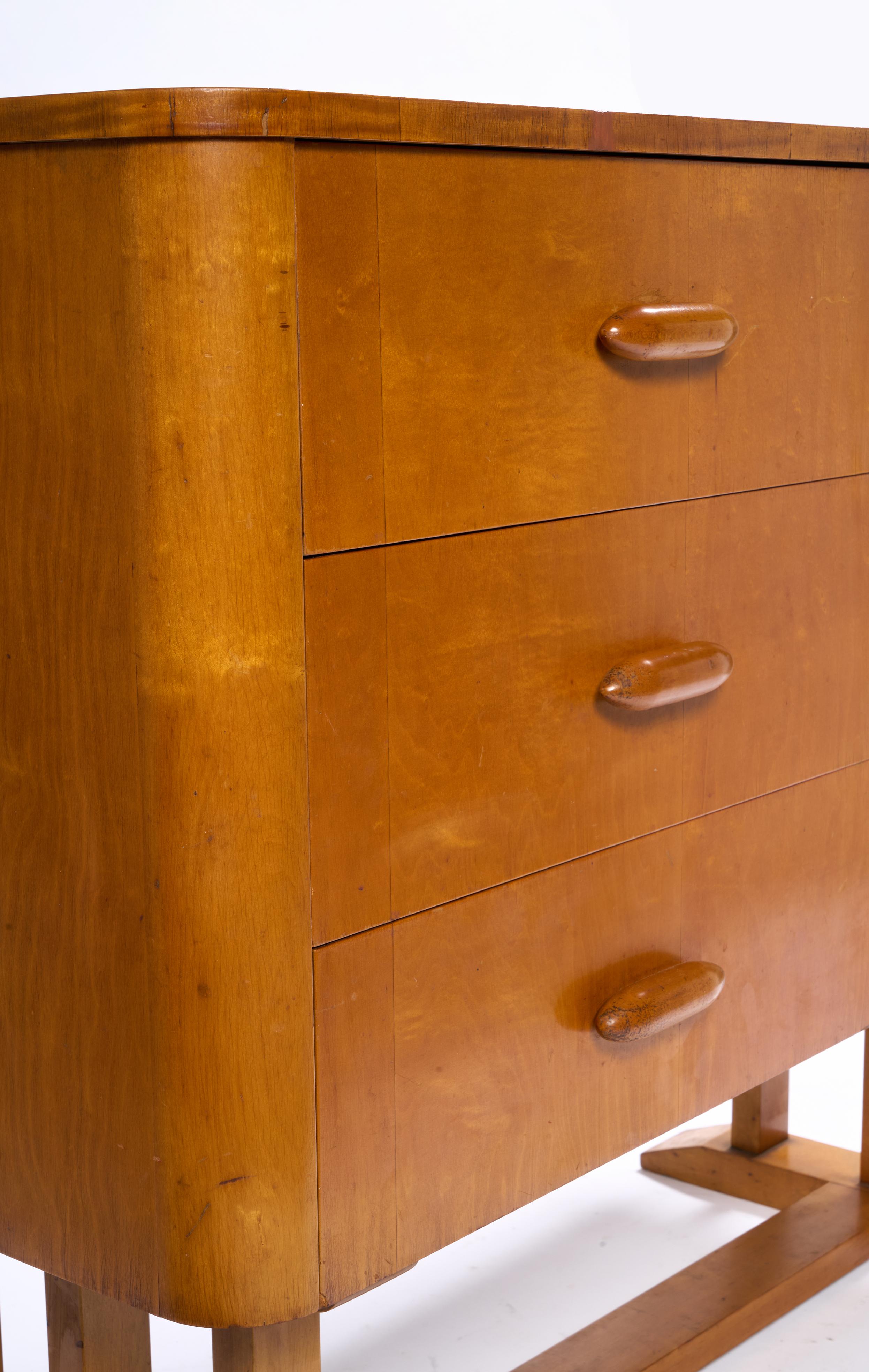 Designer danois, Coffre en bois attribué à Otto Faerge en vente 4